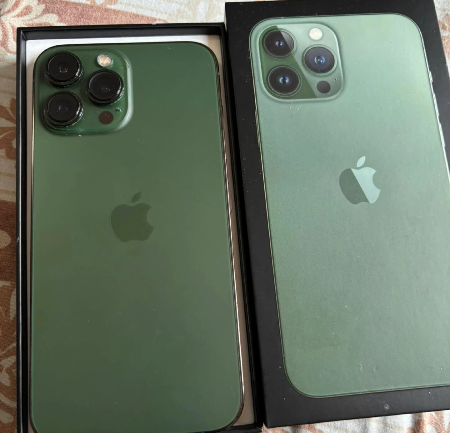 Apple iPhone 13 Pro Max Green