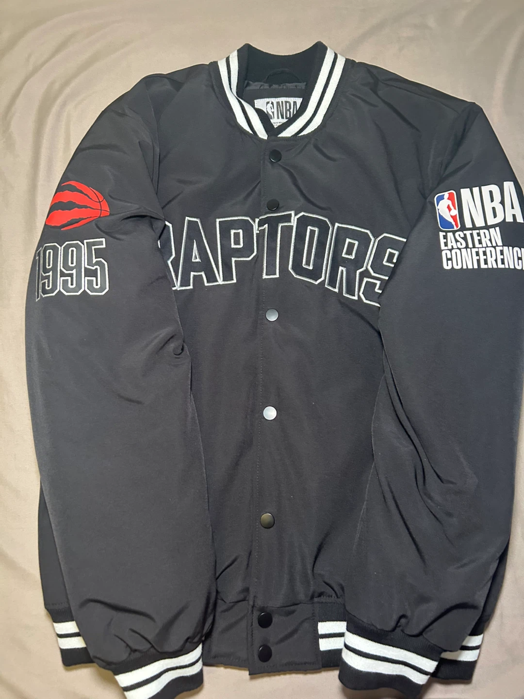 Raptors Jacket Brand New - photo 3