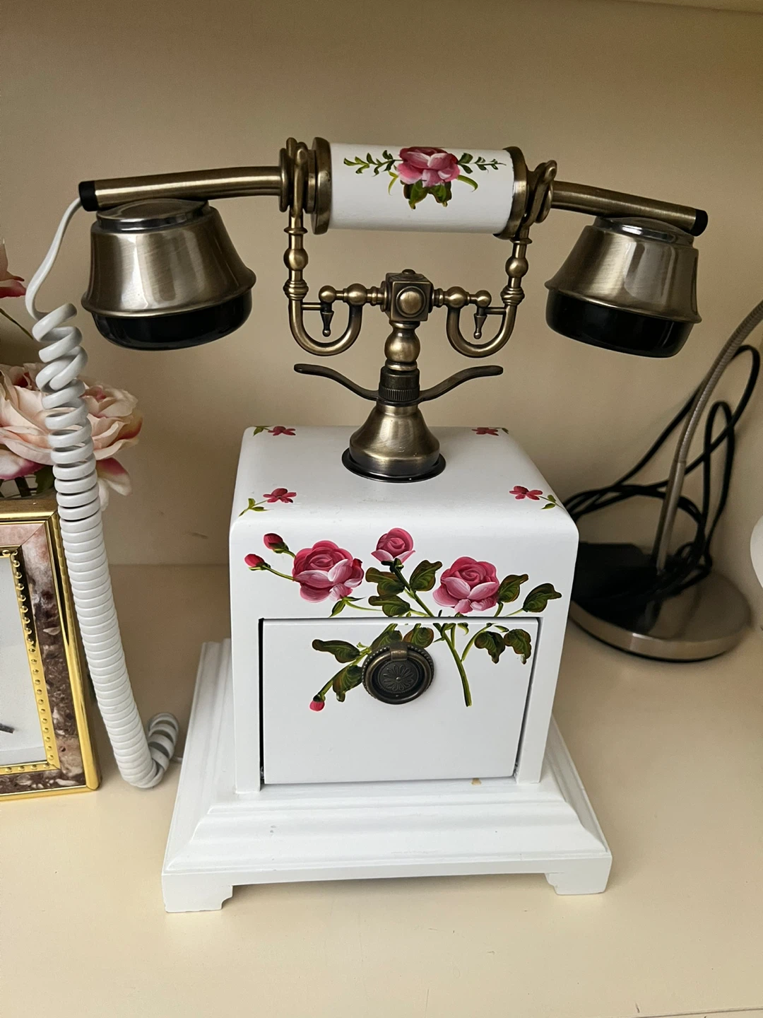 Vintage-Style White & Floral Corded Phone