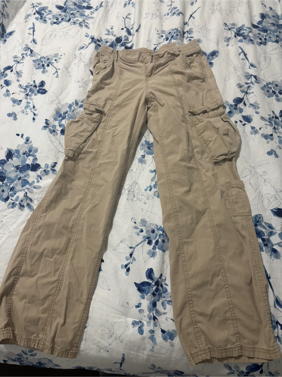 H&M Beige Cargo Pants