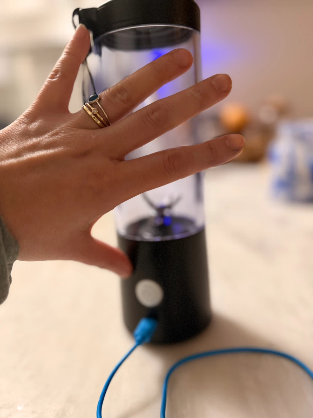 Portable Blender with charger cable - photo 2