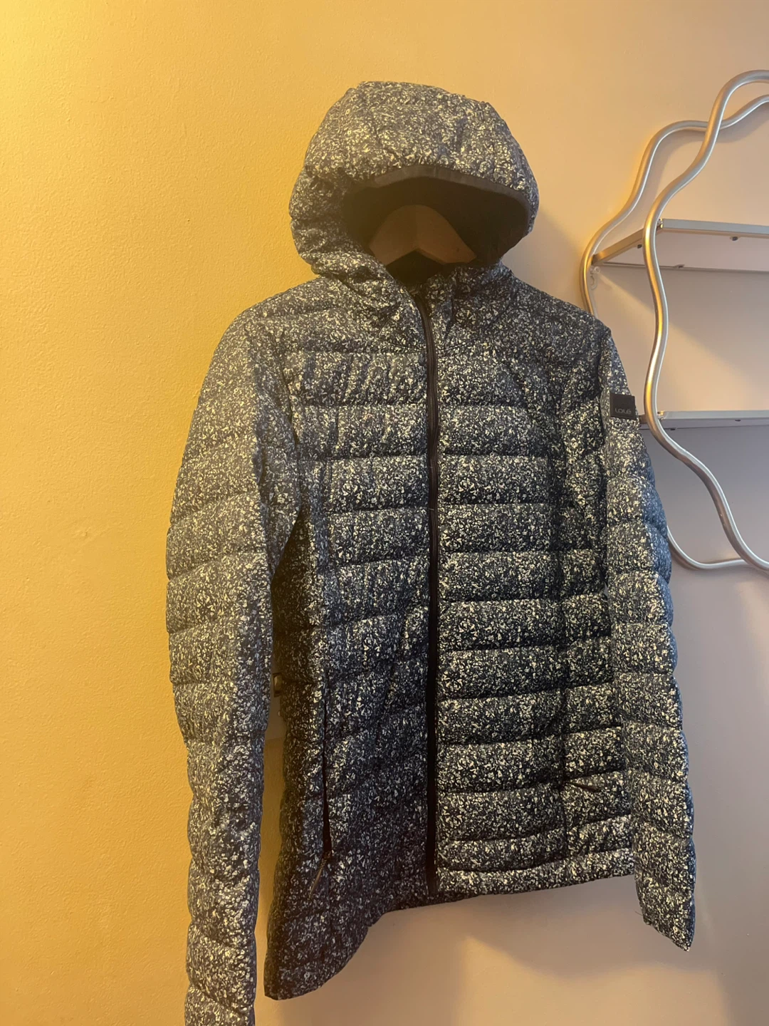 Lolë Puffer Jacket - photo 3