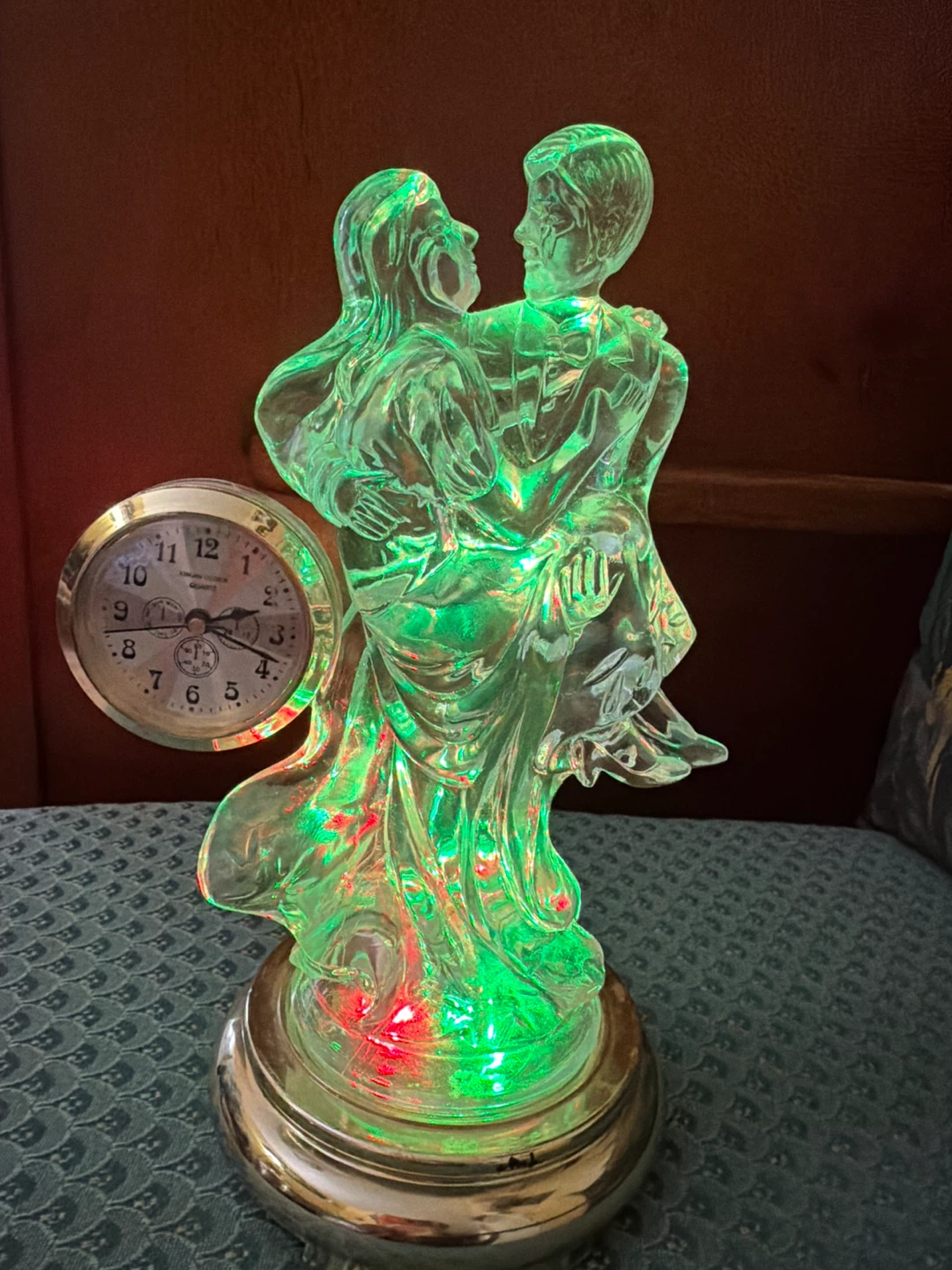 Dancing Couple Light-Up Sculpture - photo 3