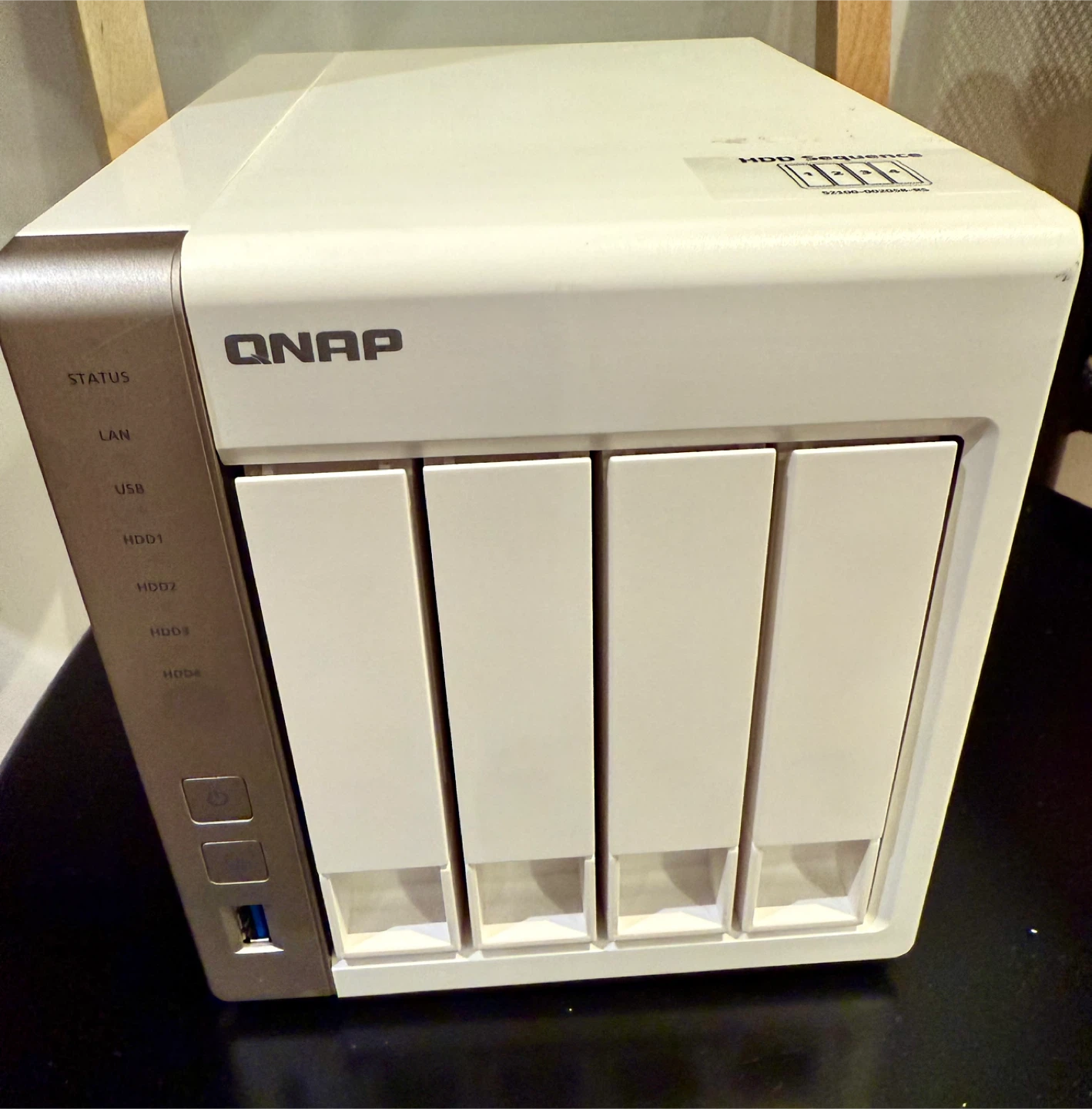 QNAP NAS Server - Network Attached Storage - photo 2