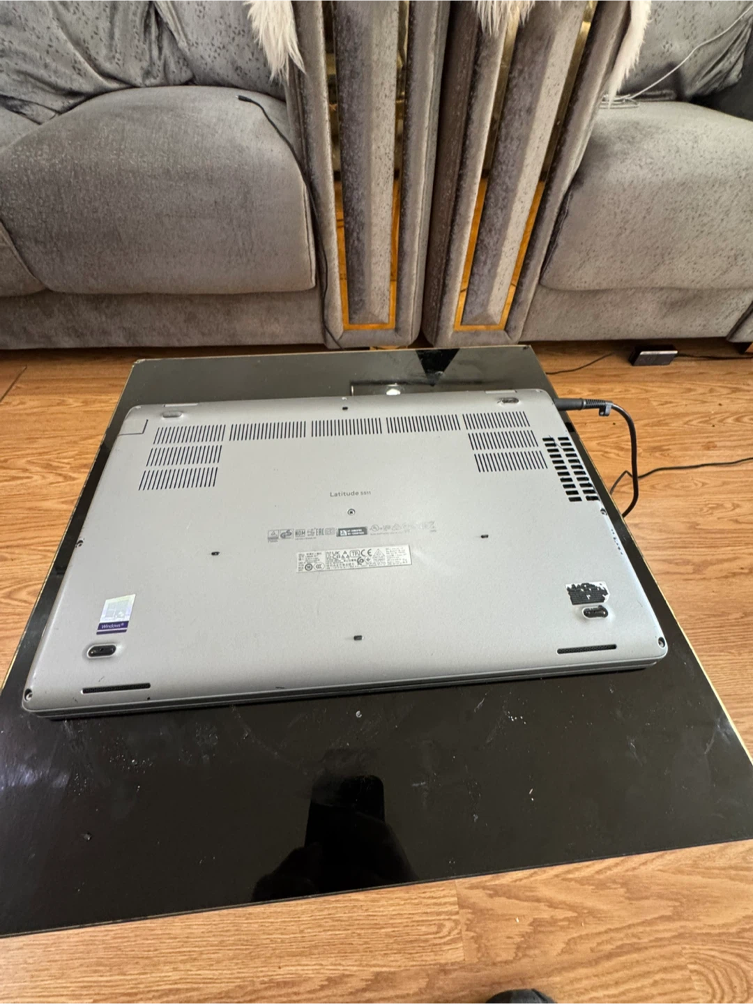 Dell Latitude 3490 Laptop - photo 4