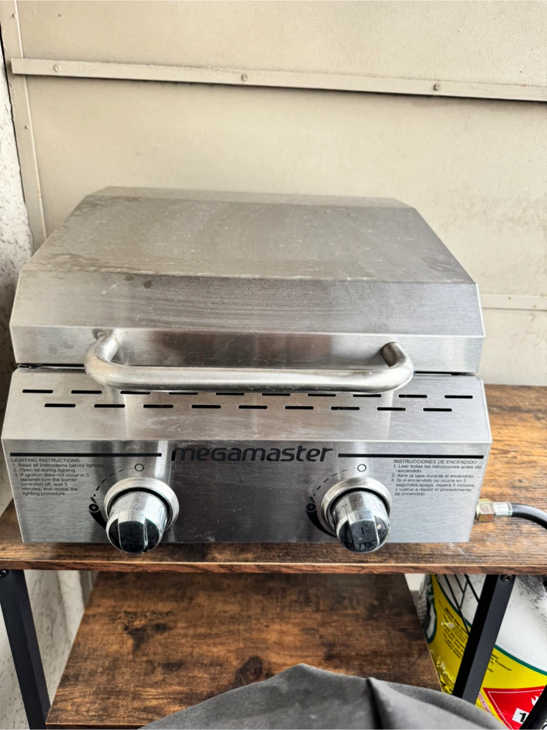 Move out sale - Megamaster 2 Burner Tabletop Gas Grill