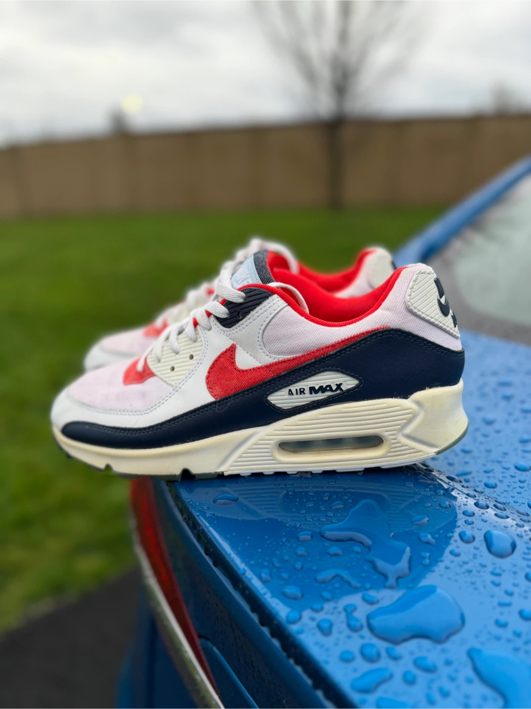 Nike Air Max 90 Shoes - White, Red, Navy