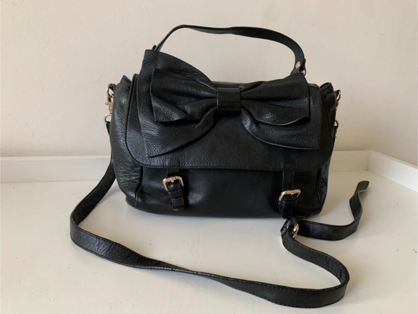 Red Valentino Black Leather Bow Satchel - photo 4