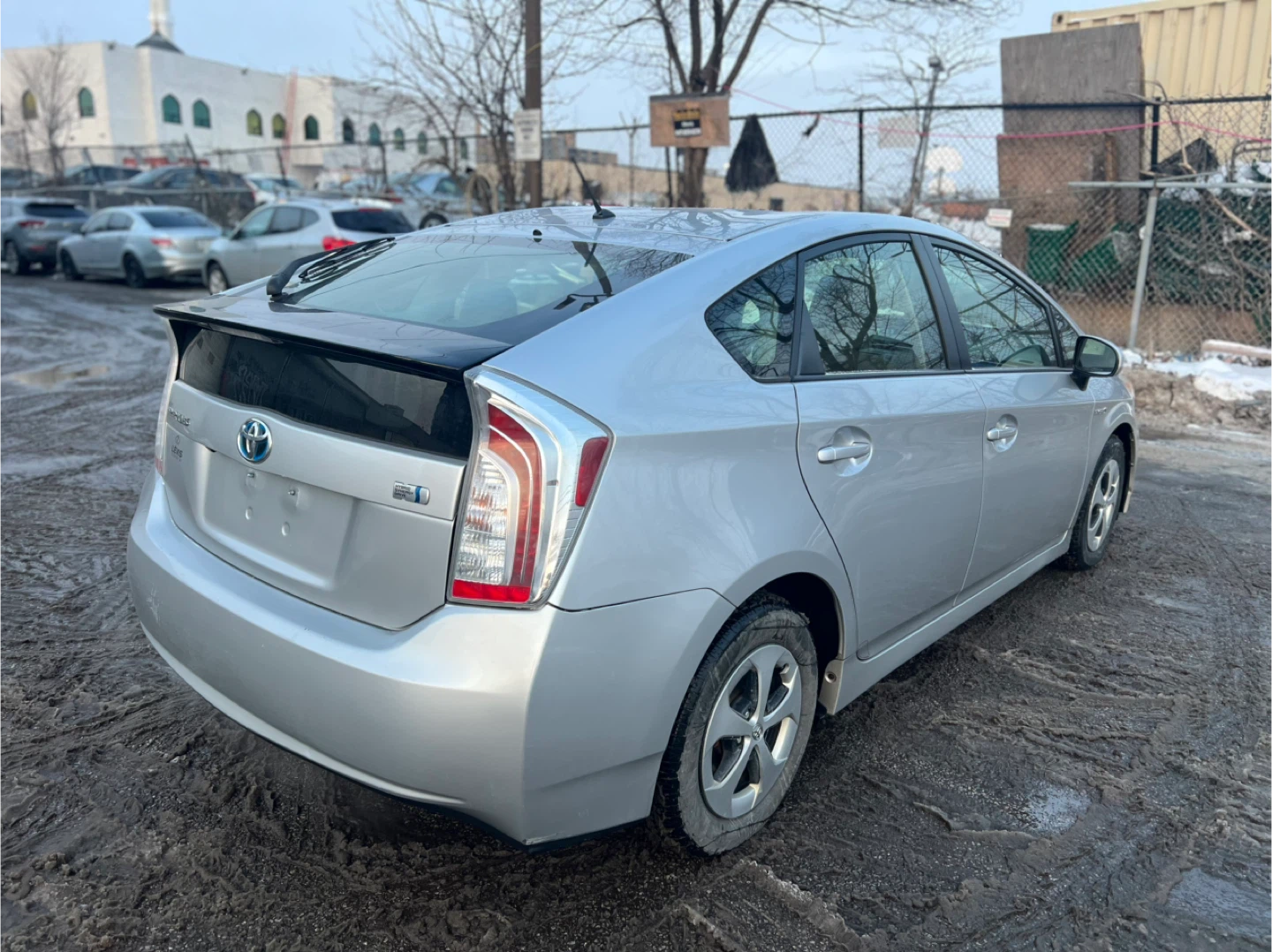 Toyota Prius hybrid 2012 clean title no accident - photo 4