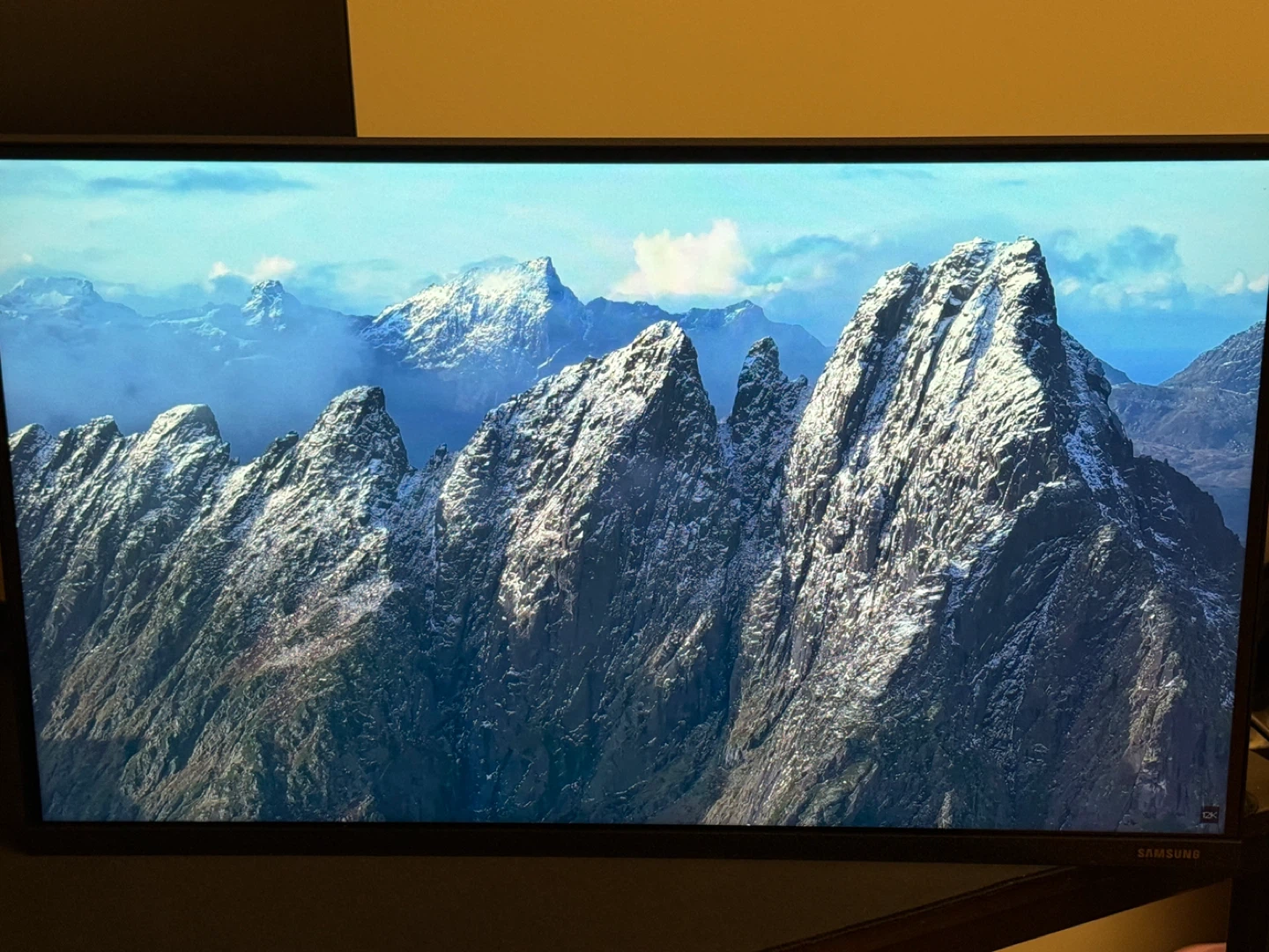 Samsung 27” QHD IPS Monitor – LS27R75 - photo 2
