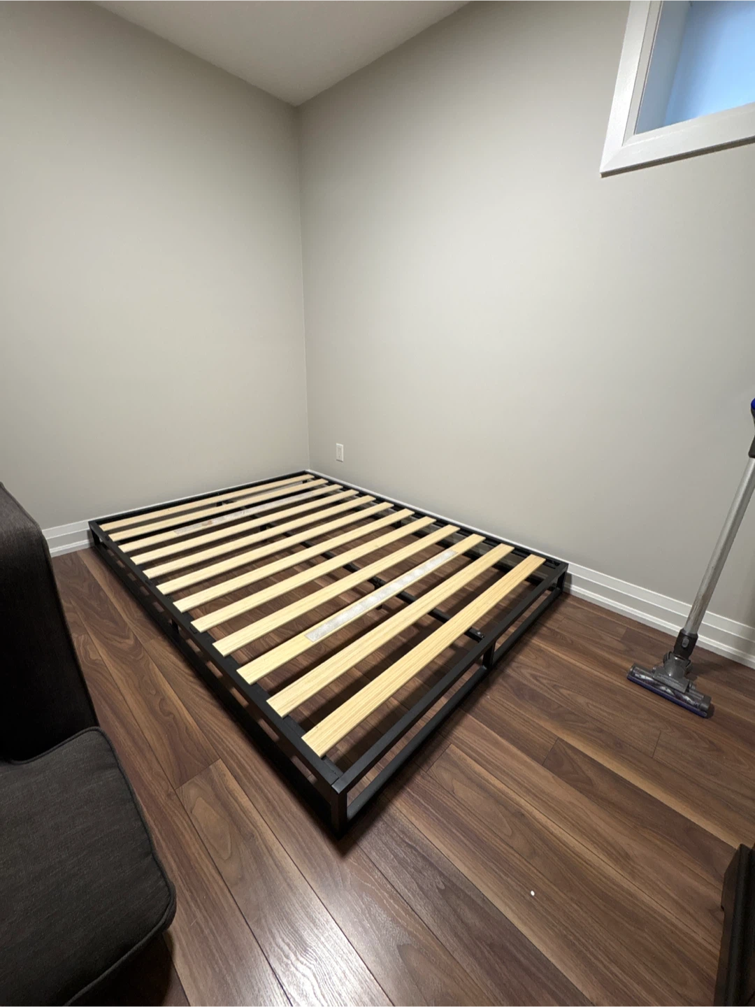 Zinus Joseph 6 Inch Full Metal Bed Frame - photo 4