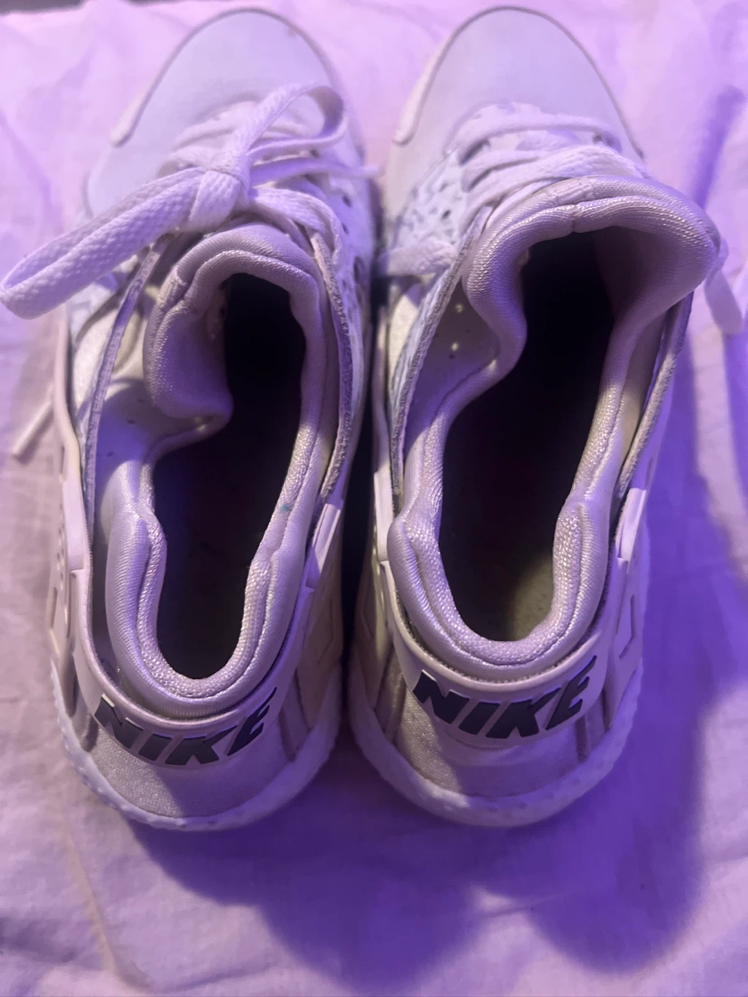 Nike Huarache White Sneakers - Size 6Y - photo 2