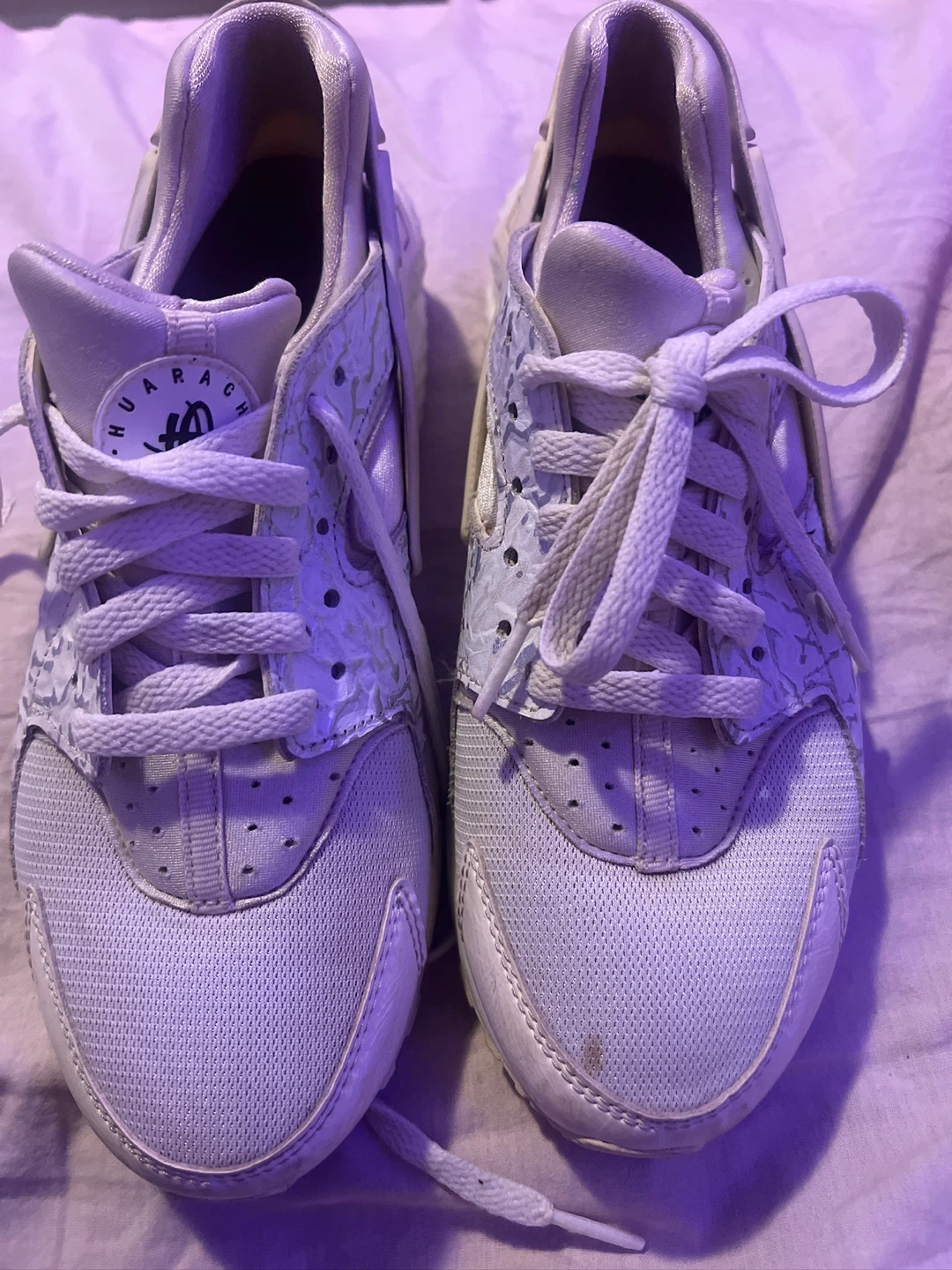 Nike Huarache White Sneakers - Size 6Y