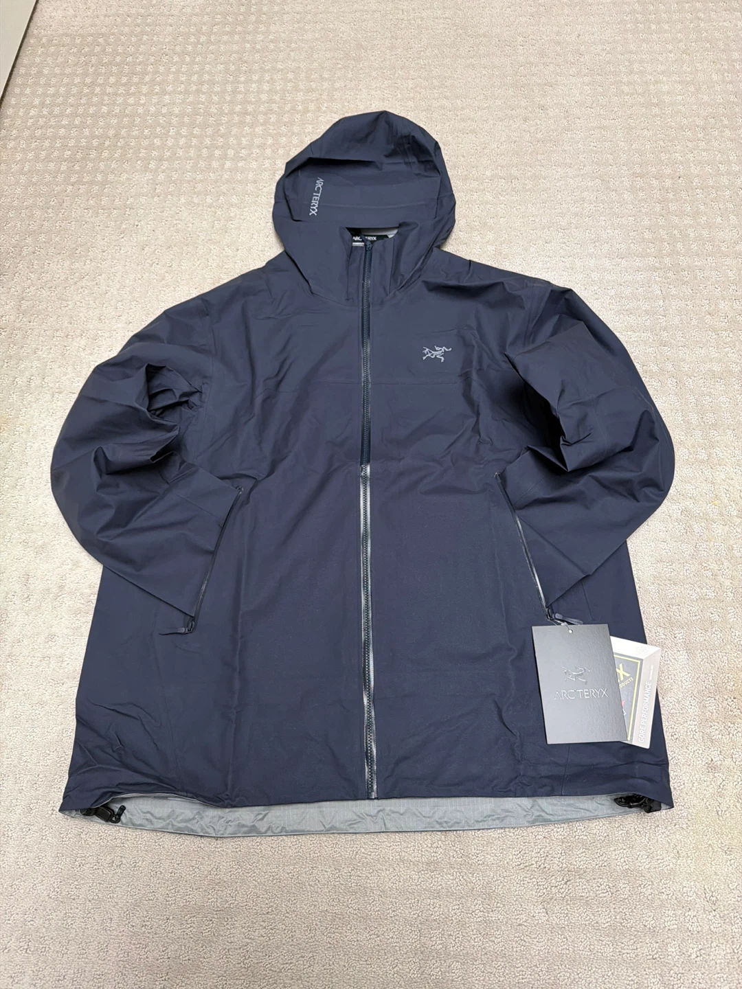 Arc'teryx Beta Jacket W - Women's XL - Black Sapphire