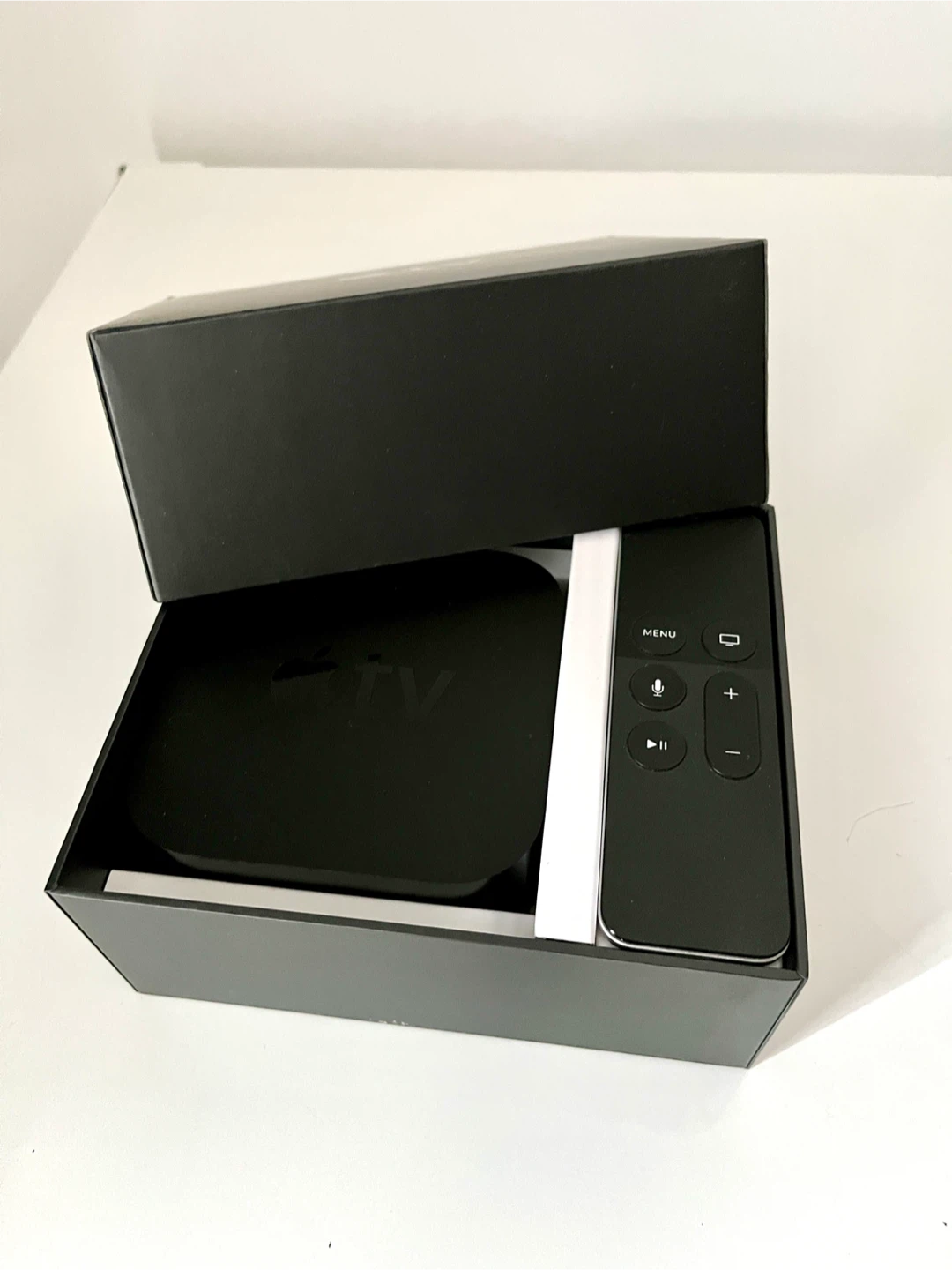 Apple TV 32GB with ethernet (4th gen)