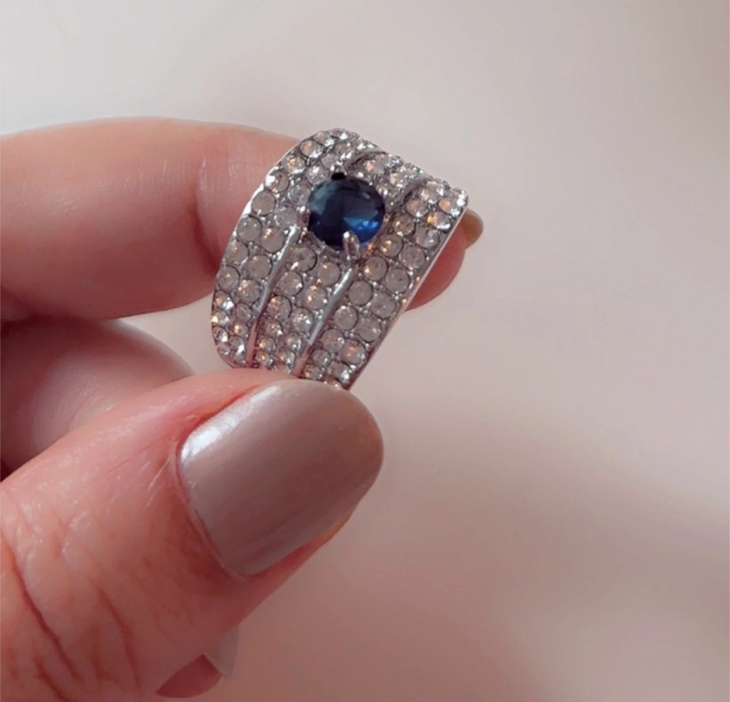 Stunning Silver Tone Ring with Blue Stone! - photo 2