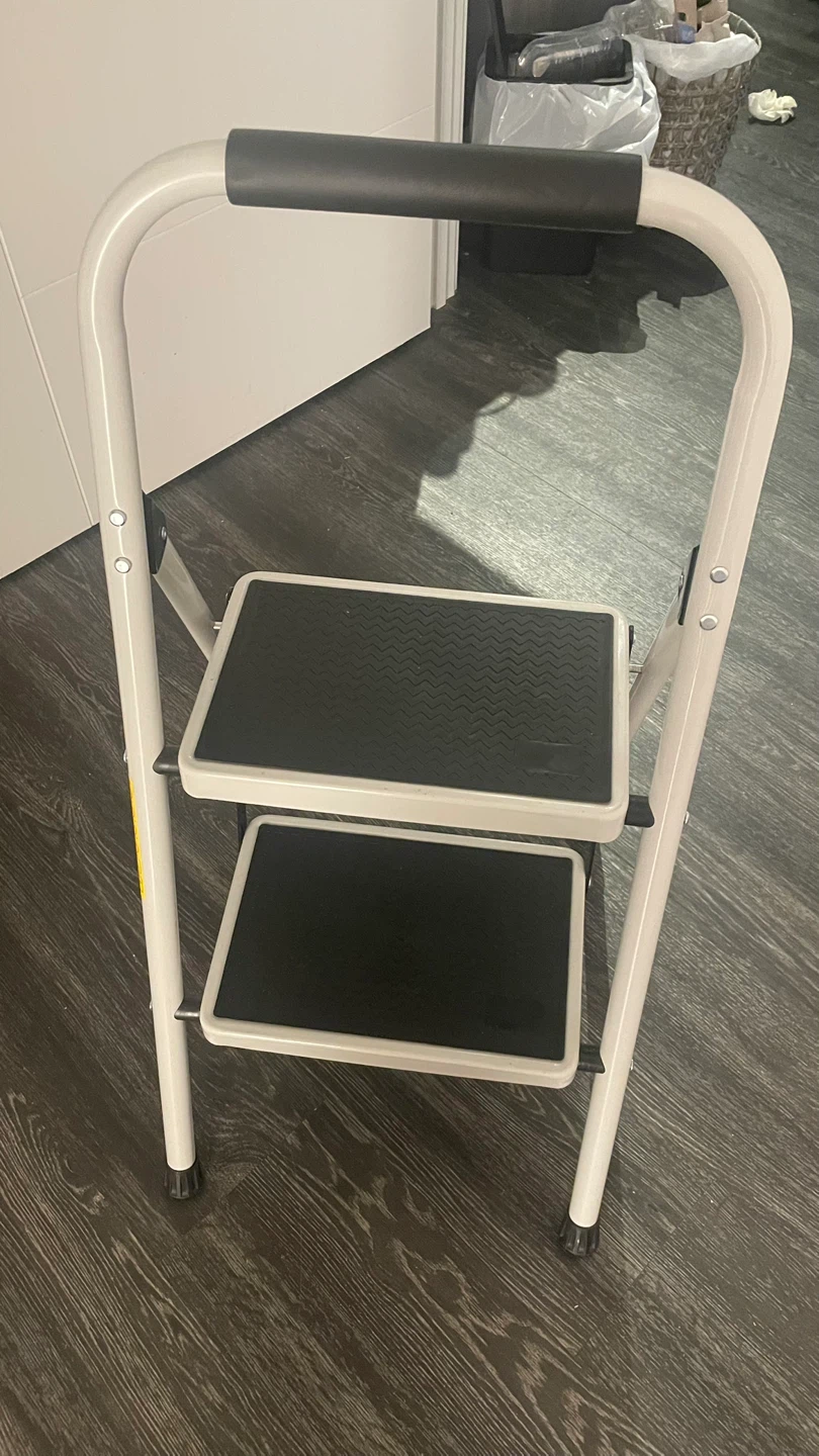 Foldable two step Ladder White