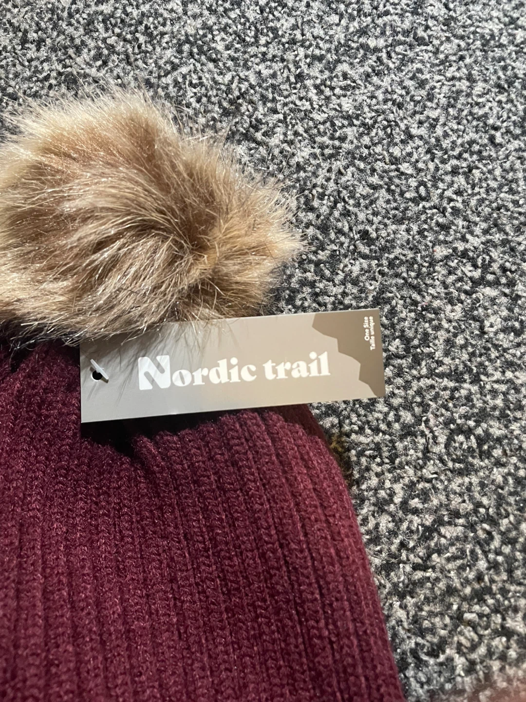 Brand new knit toque - photo 3