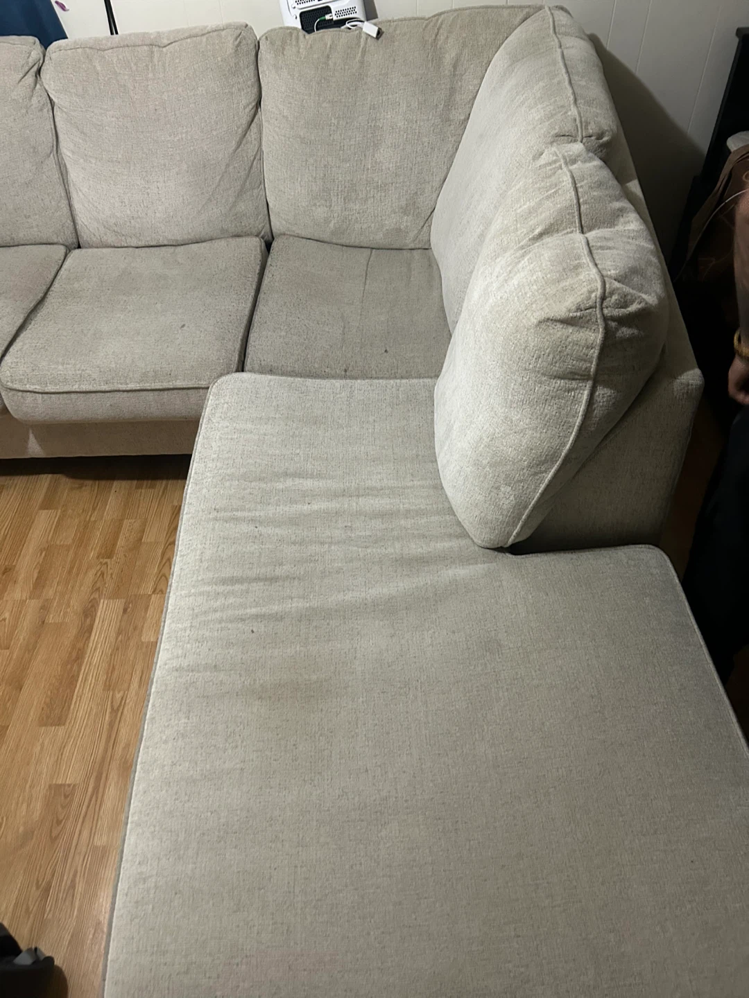 Sofa Beige Fore Free You Can Take It Today - photo 4