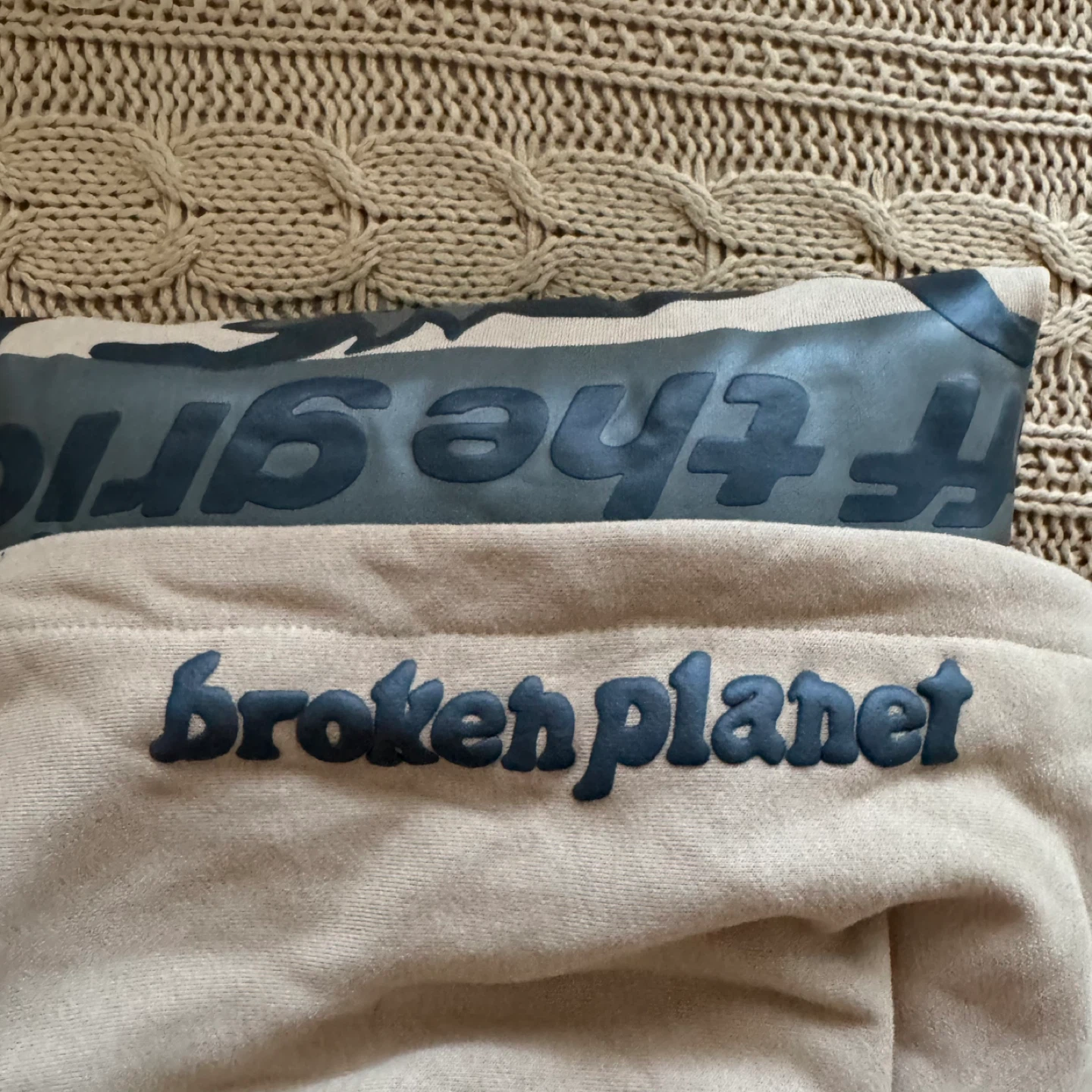 Broken Planet 'Off The Grid' Hoodie - Medium - photo 3