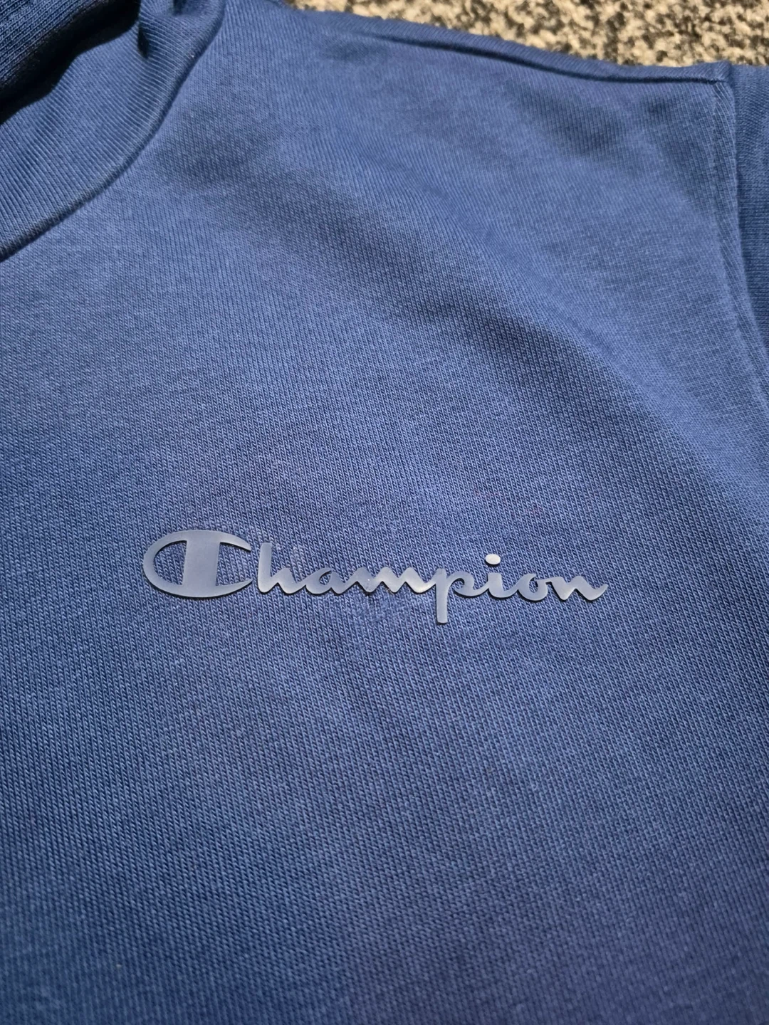 New Champion Hoodie - Size L - photo 3