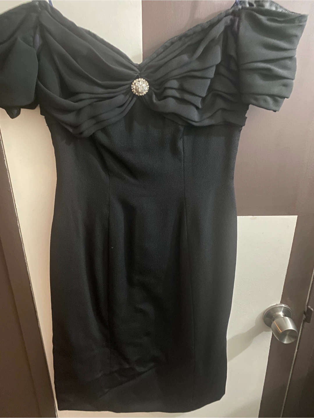 Custom-made Black Off-Shoulder cocktail Dress - photo 2