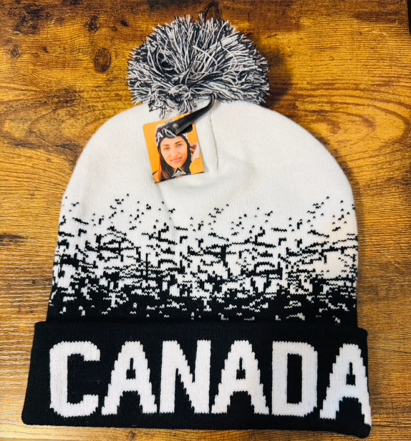 Canada Toque - Black and White