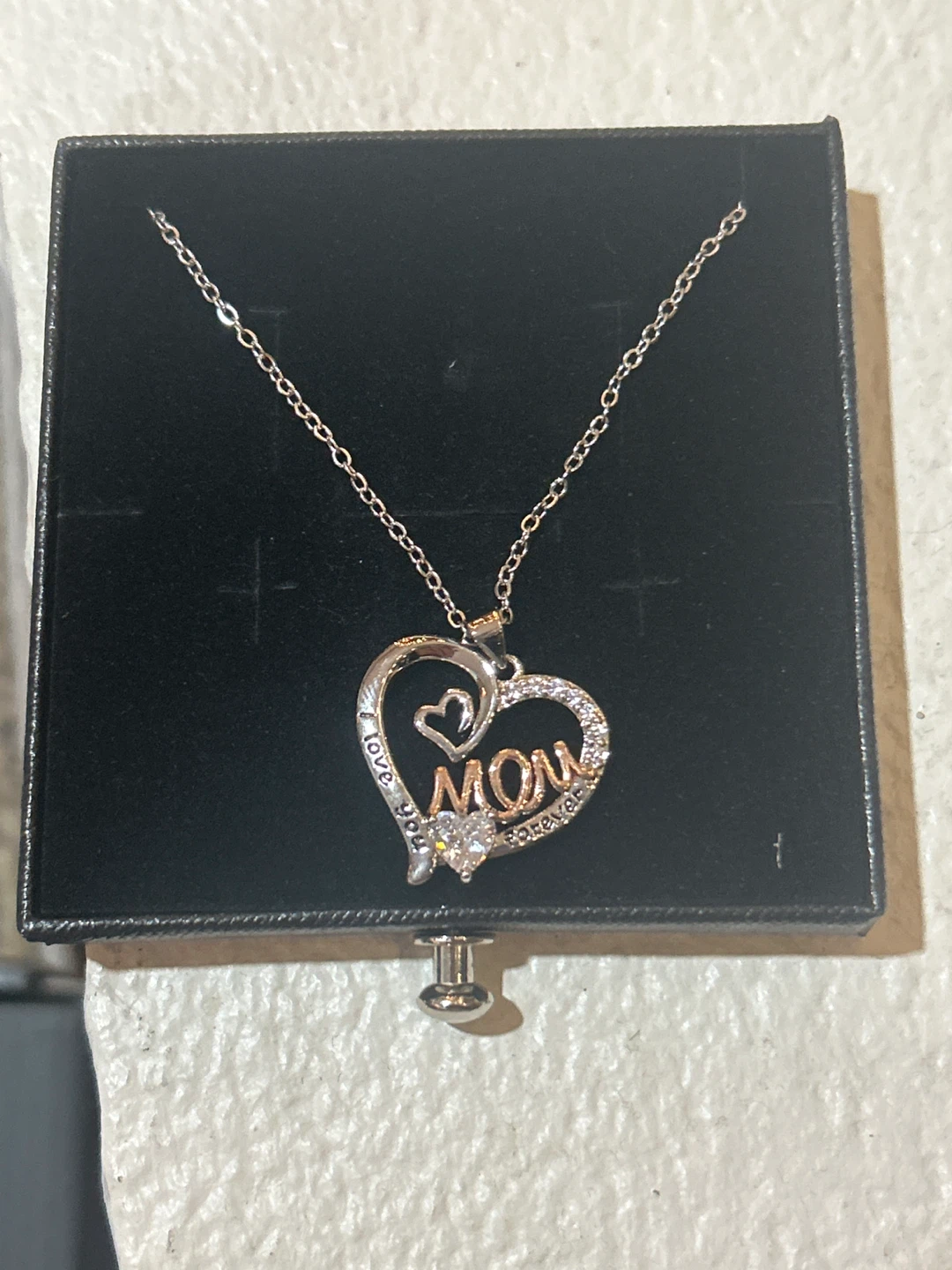 Mom Heart Pendant Necklace - New in Box