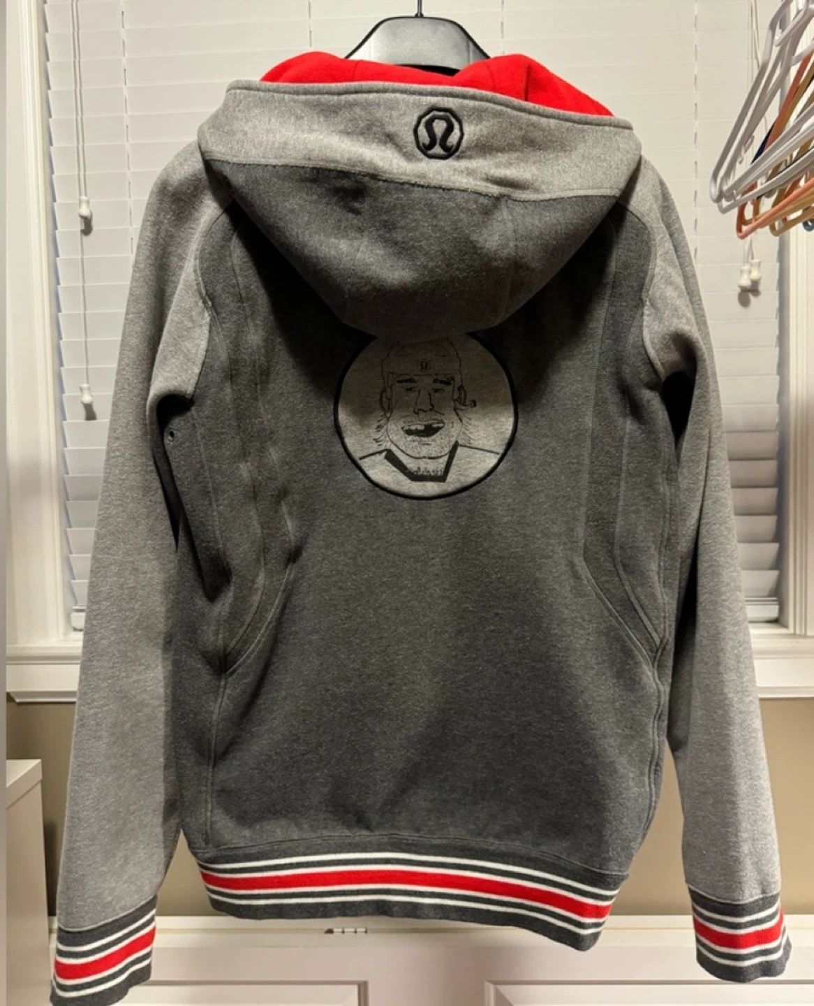 Men’s Lululemon British Columbia Edition Hoodie - Size L - photo 2