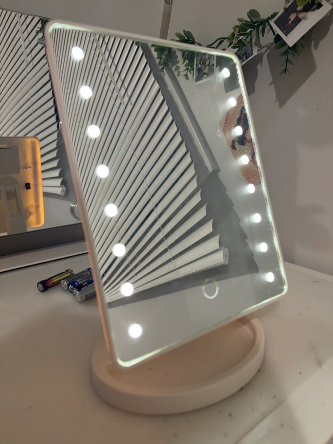 LED Lighted Vanity Makeup Mirror