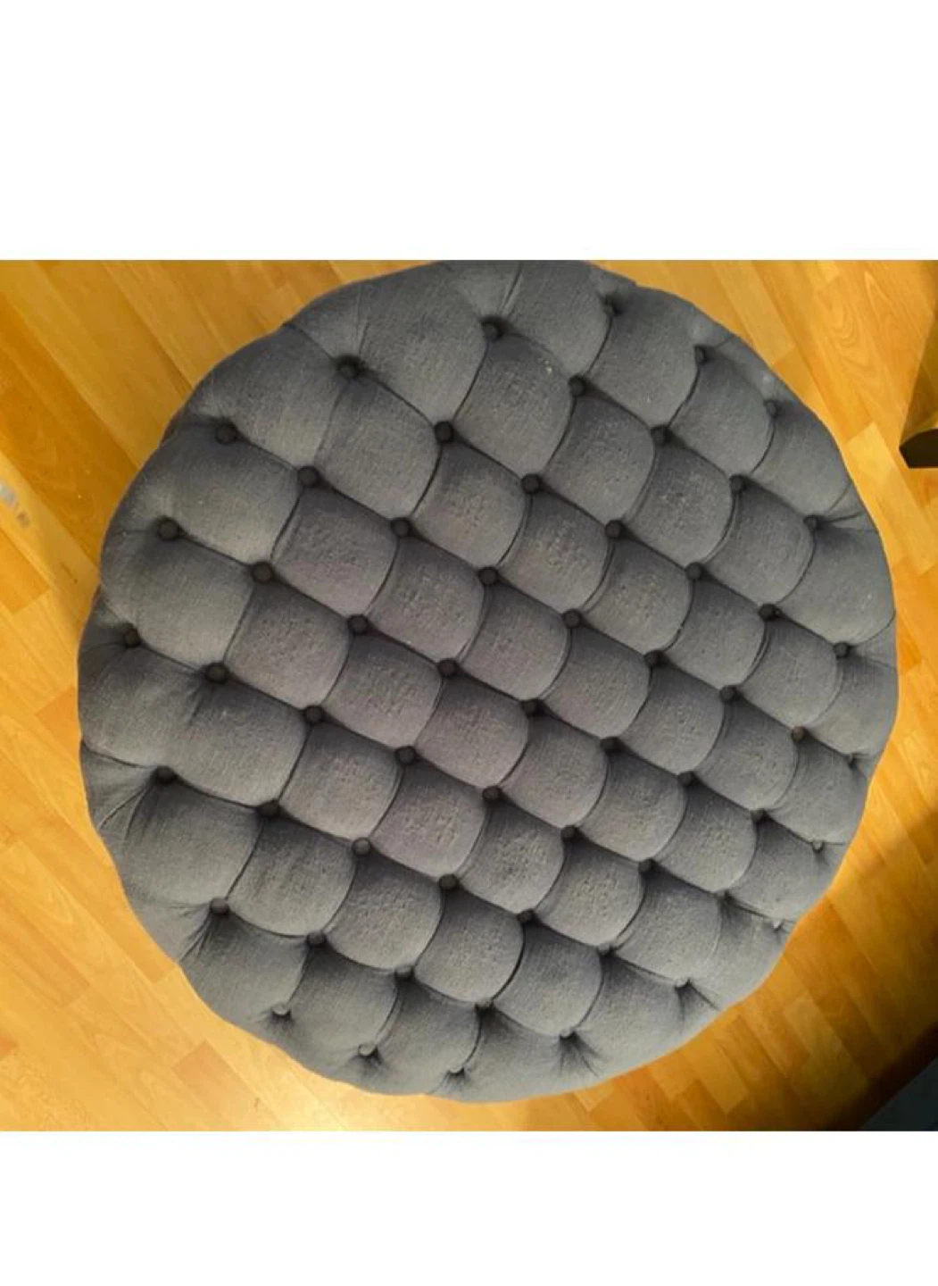 Round Tufted Ottoman - photo 3