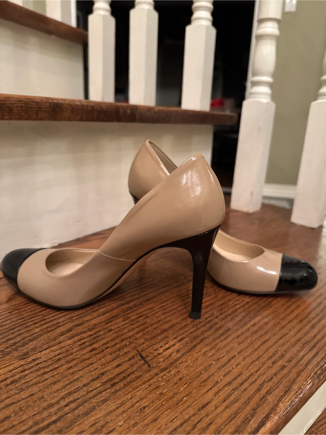 L.K. Bennett Nude & Black Heels - Size 38 - photo 2