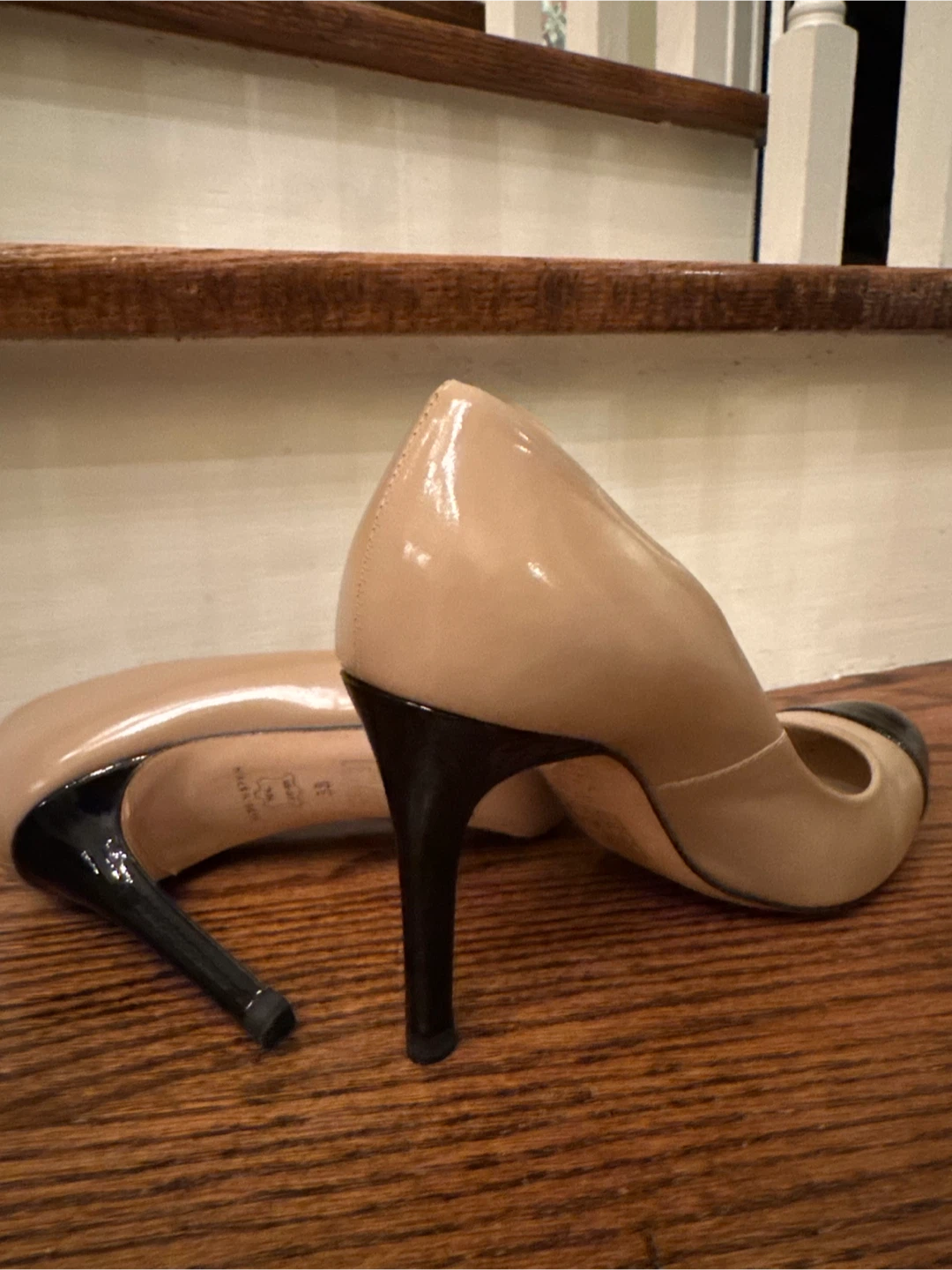 L.K. Bennett Nude & Black Heels - Size 38 - photo 4