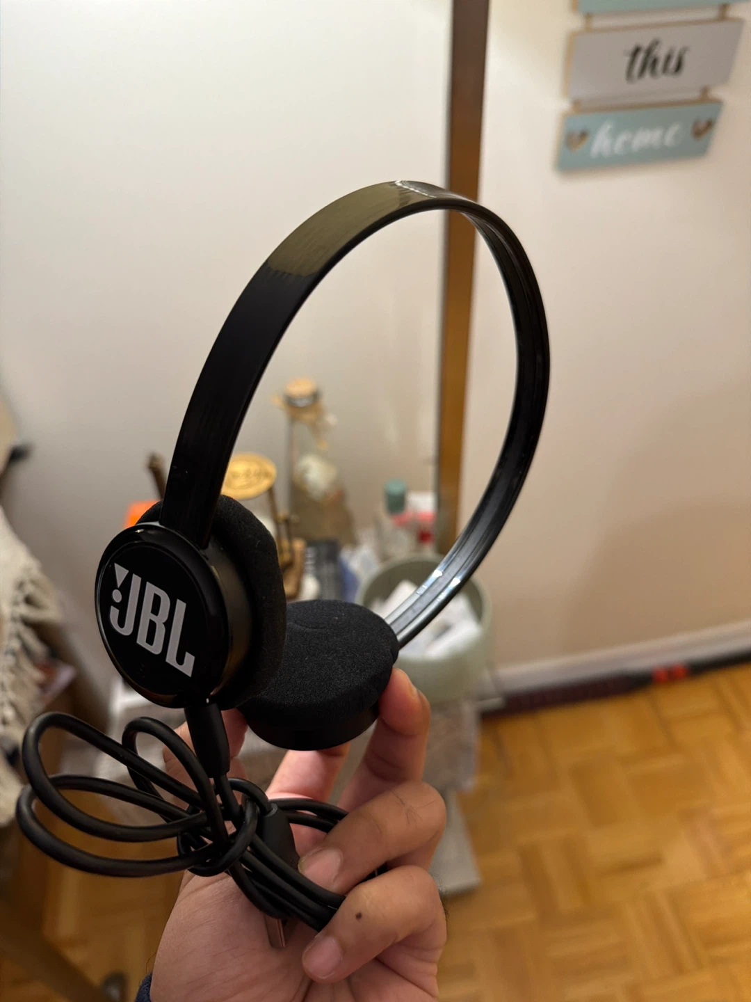 JBL Black Wireless Bluetooth Headphones