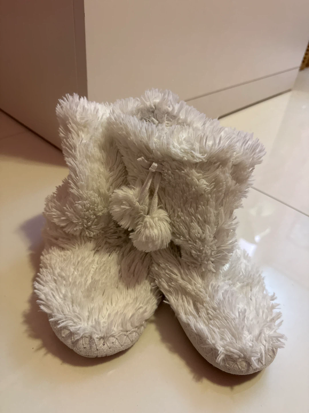 White Fuzzy Slipper Boots - Size 7
