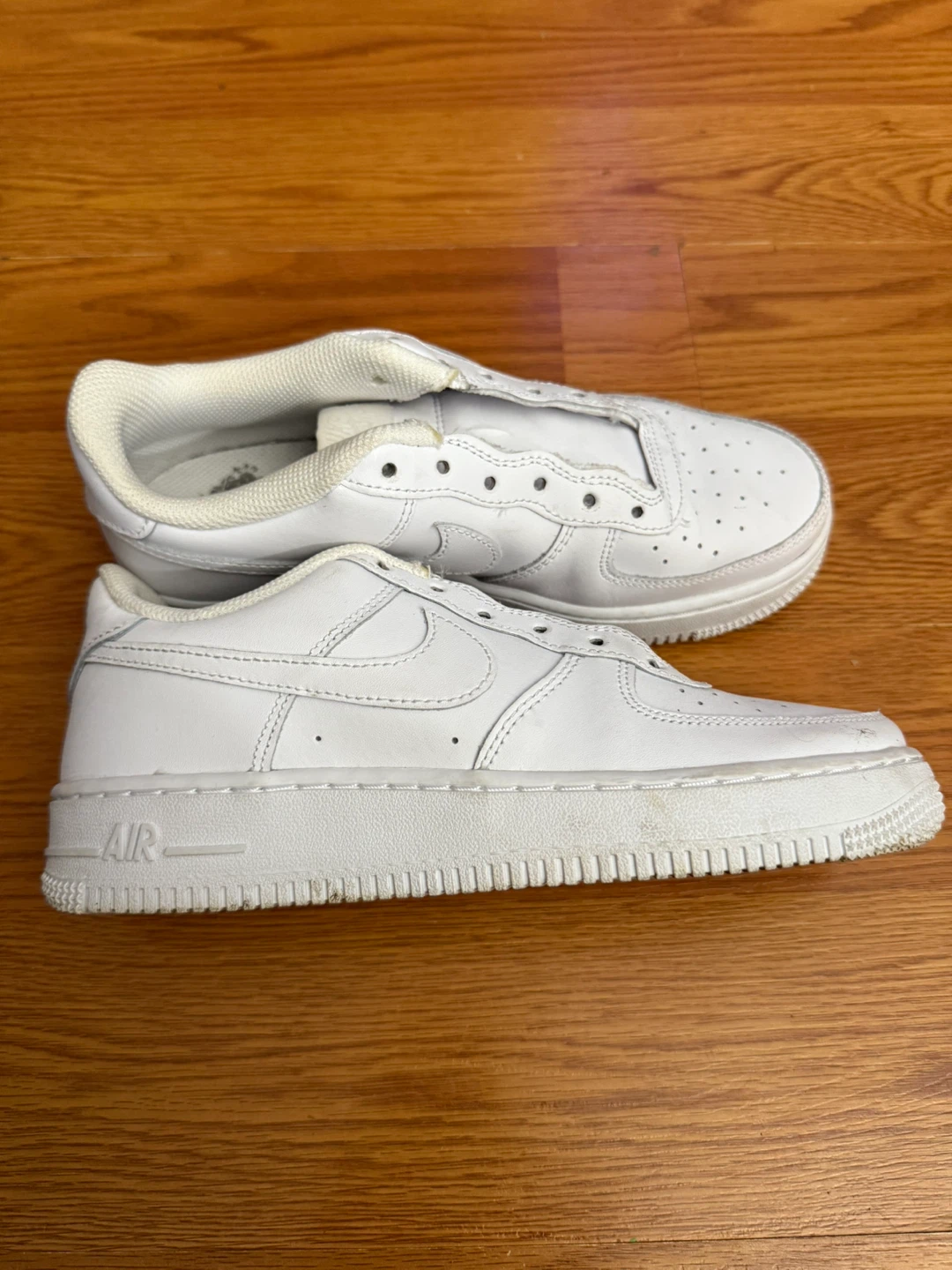 Nike Air Force 1 White Sneakers size 5.5 - photo 2
