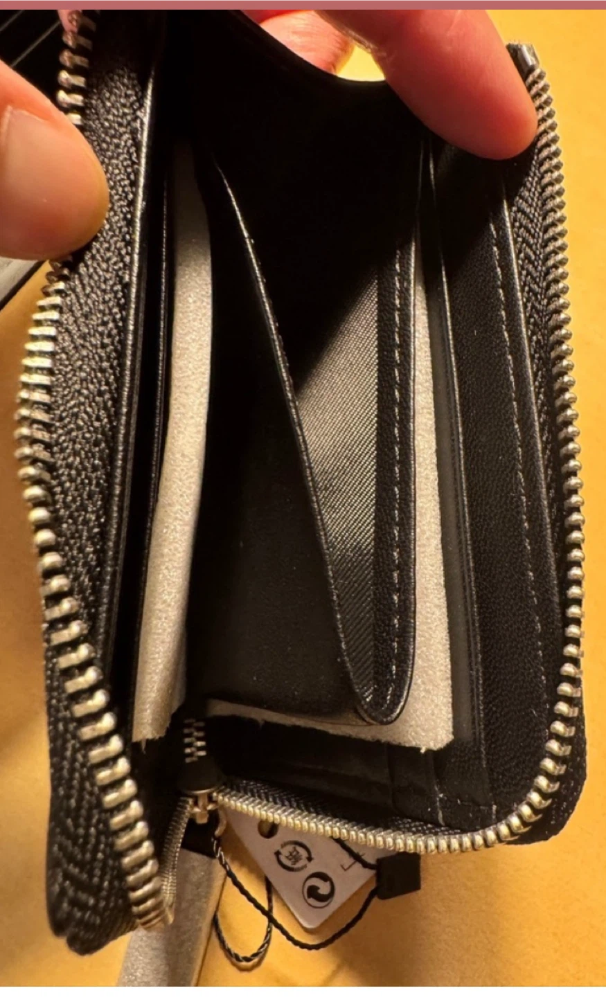 Baggington Black Zip Around Wallet - photo 2