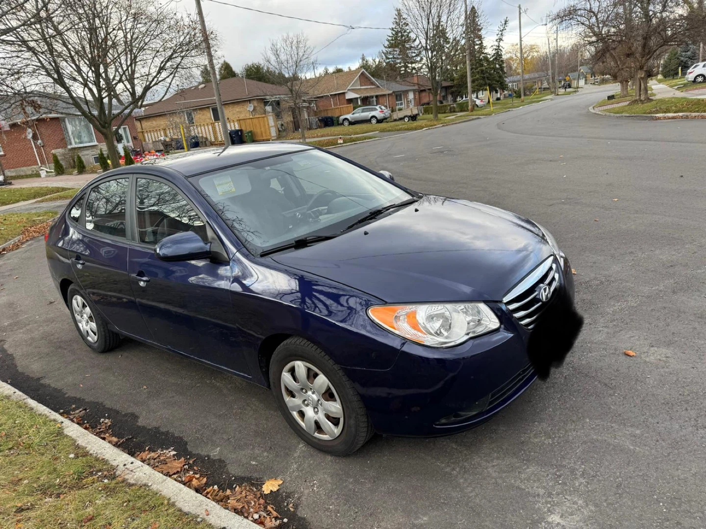 Hyundai Elantra - Blue Sedan - photo 3