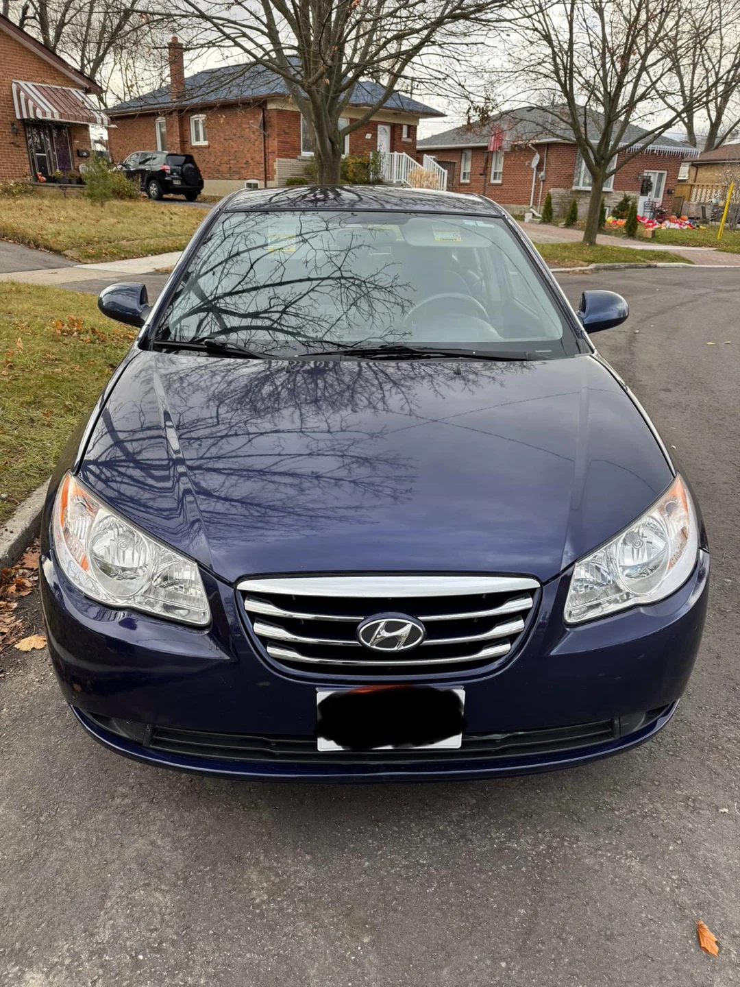 Hyundai Elantra - Blue Sedan - photo 2