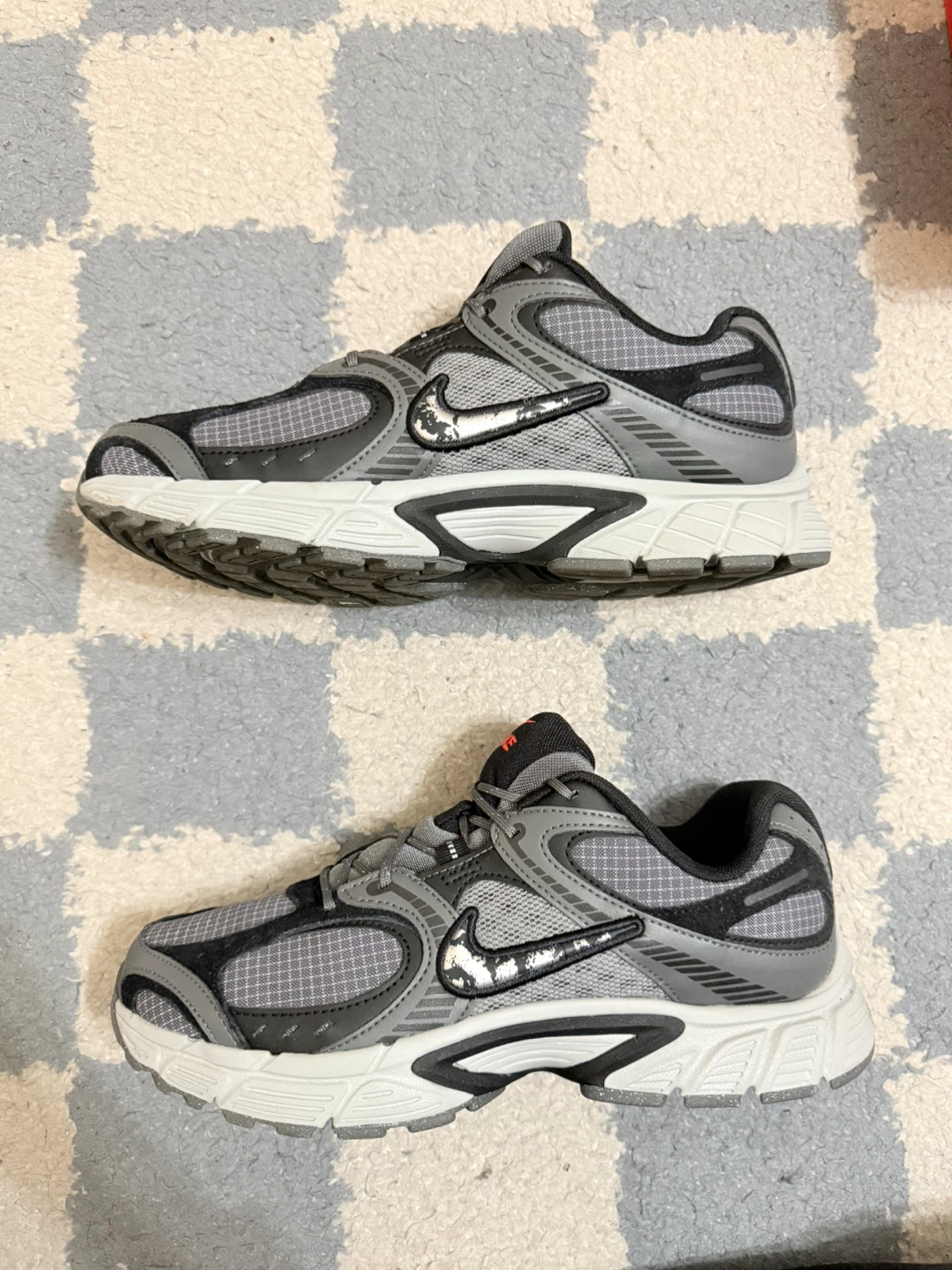 Nike V5 RNR SE Iron Grey/Metallic Silver - Men's 8 / Women's 9.5 - photo 3