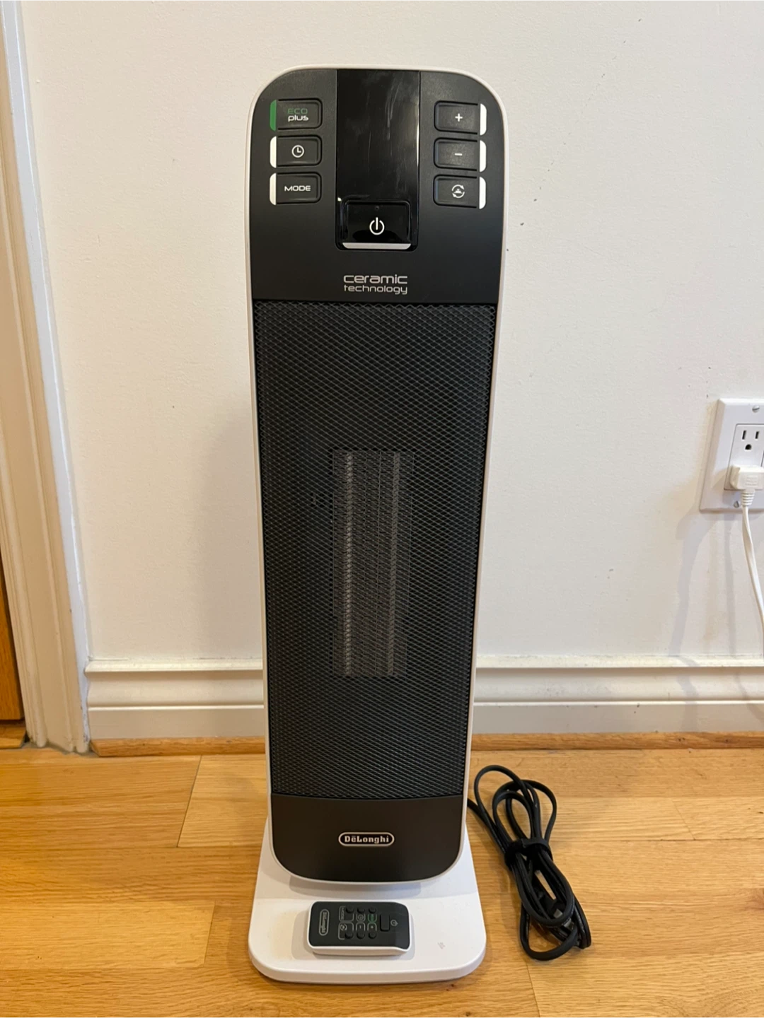 DeLonghi Ceramic Tower Heater