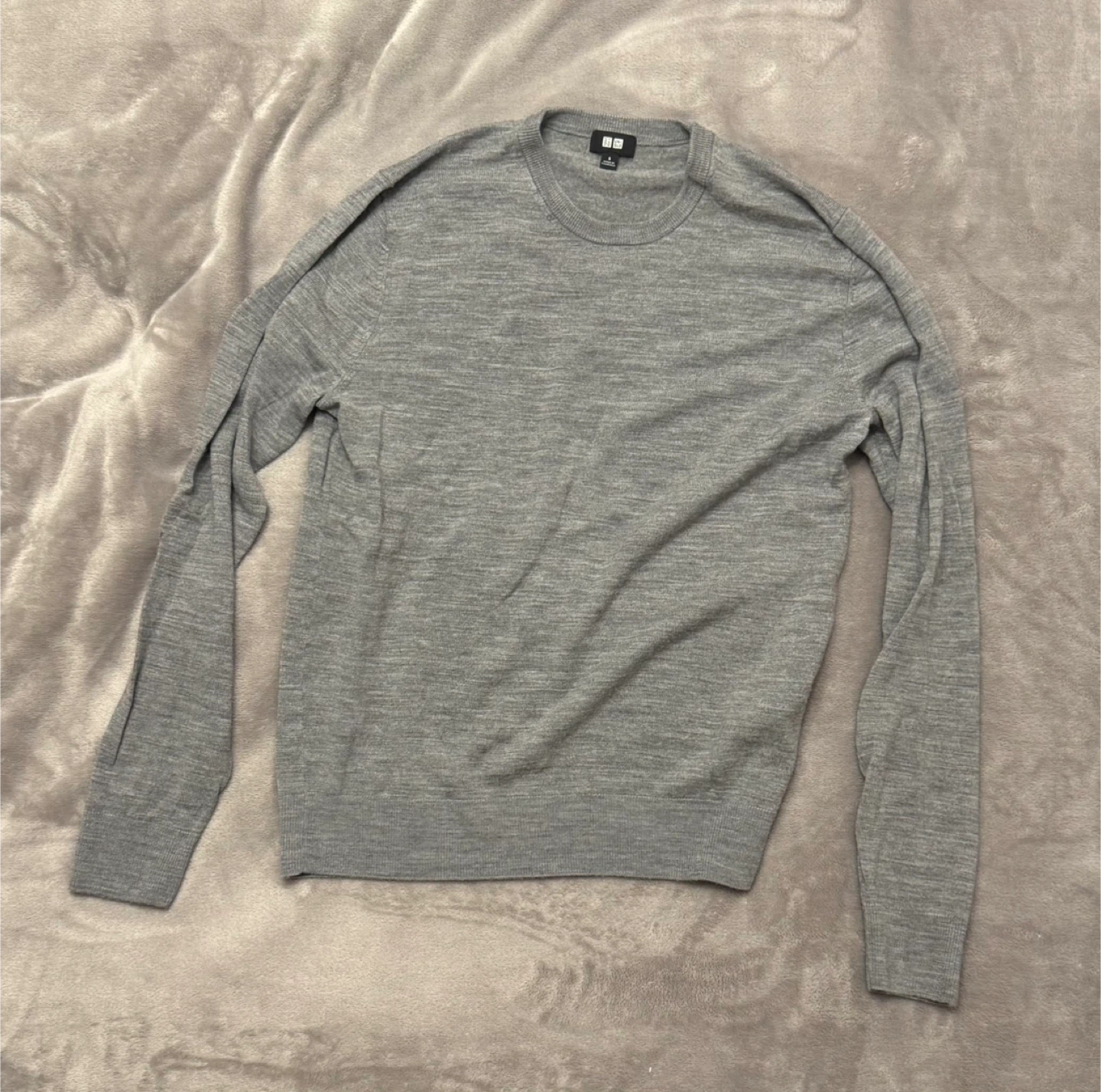Uniqlo Grey Crew Neck Sweater - Size S