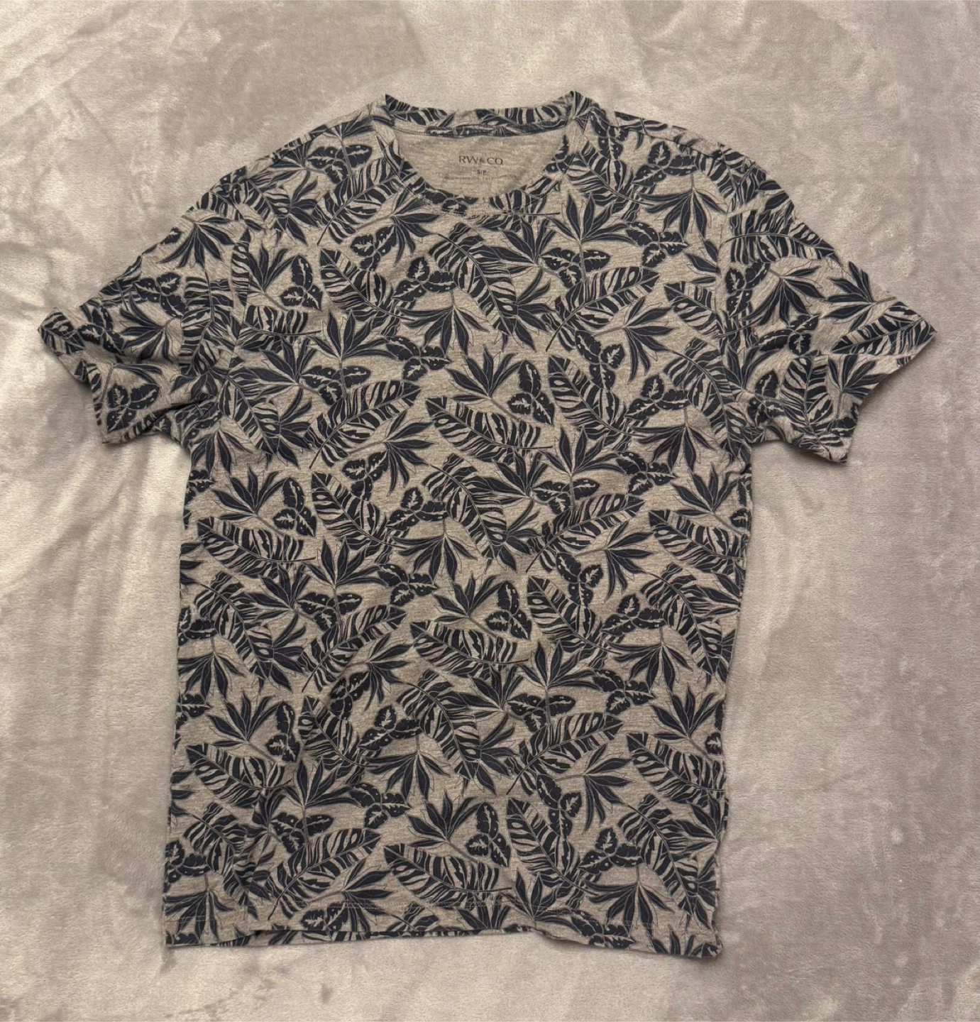 RW&CO Men's Floral Print T-Shirt - Size S
