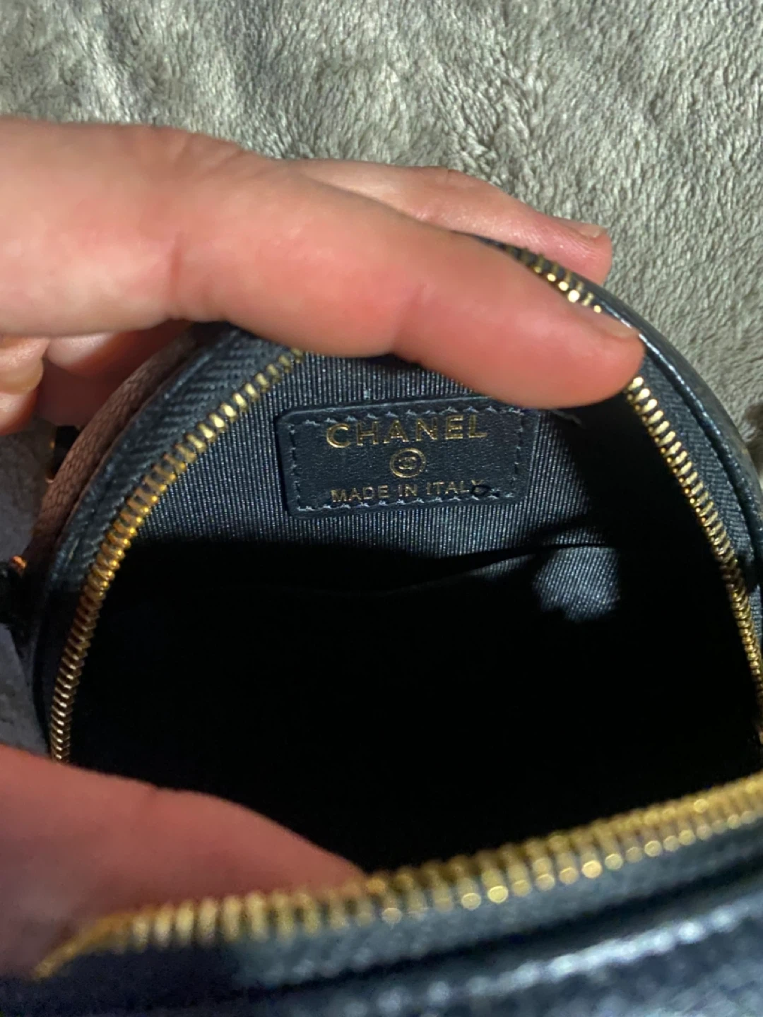 Chanel Round Mini Bag - photo 2