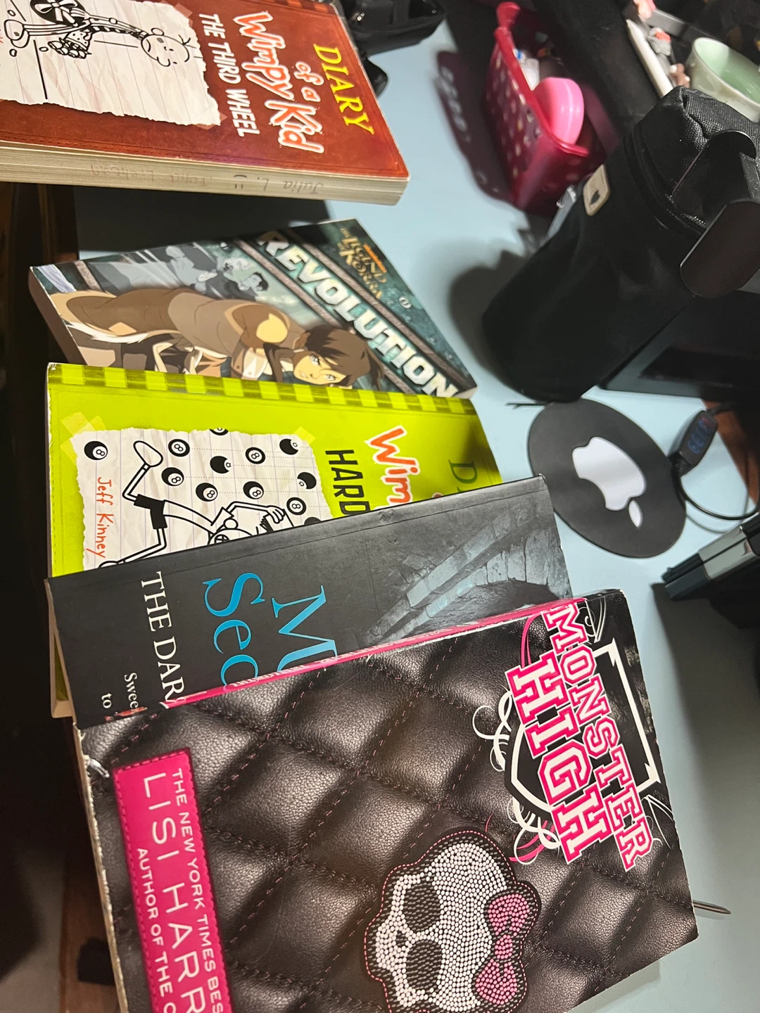 Kids' Books: Diary of a Wimpy Kid, Monster High & More - photo 2