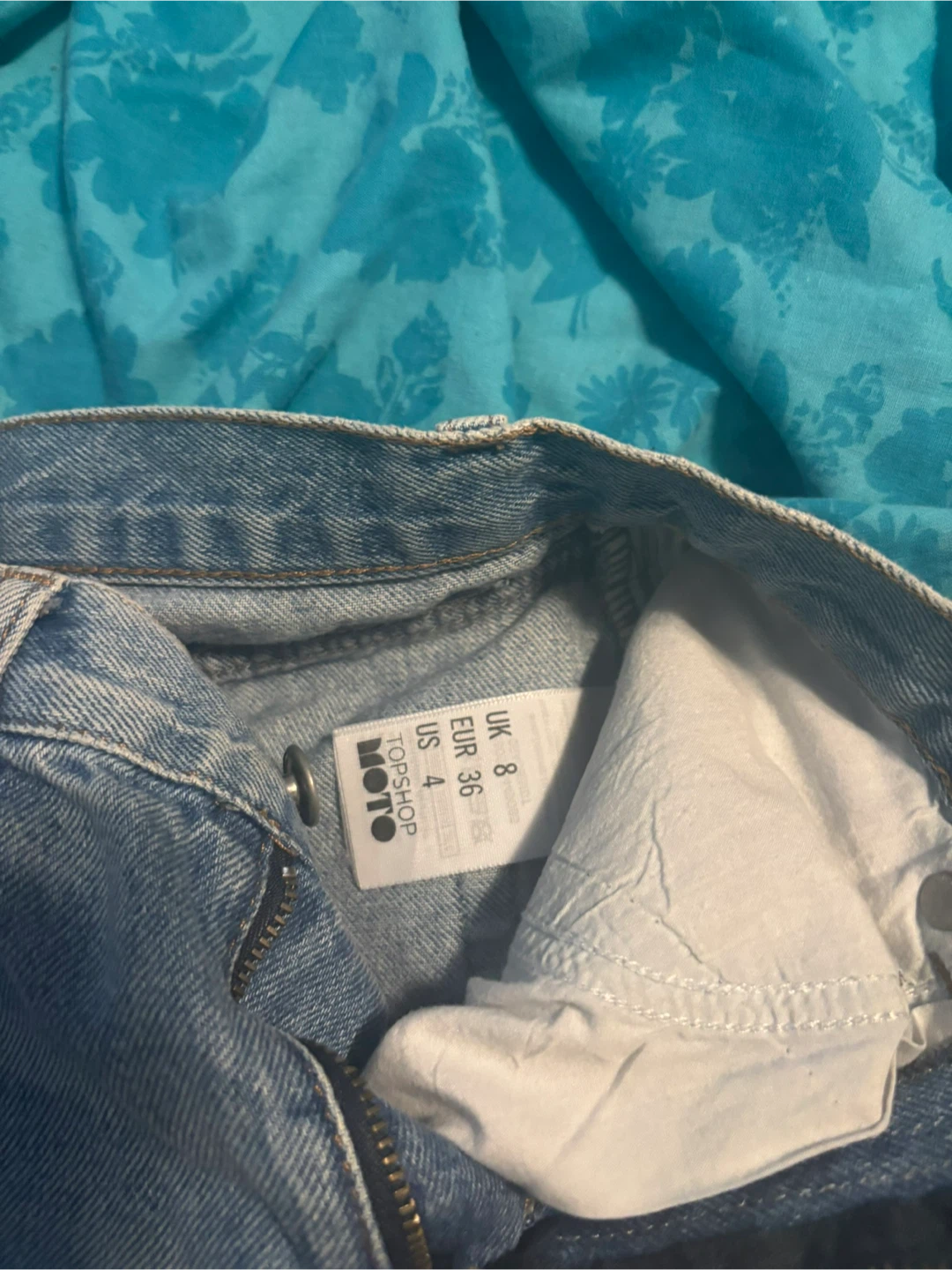Topshop Moto Denim Shorts - Size US 4 - photo 2