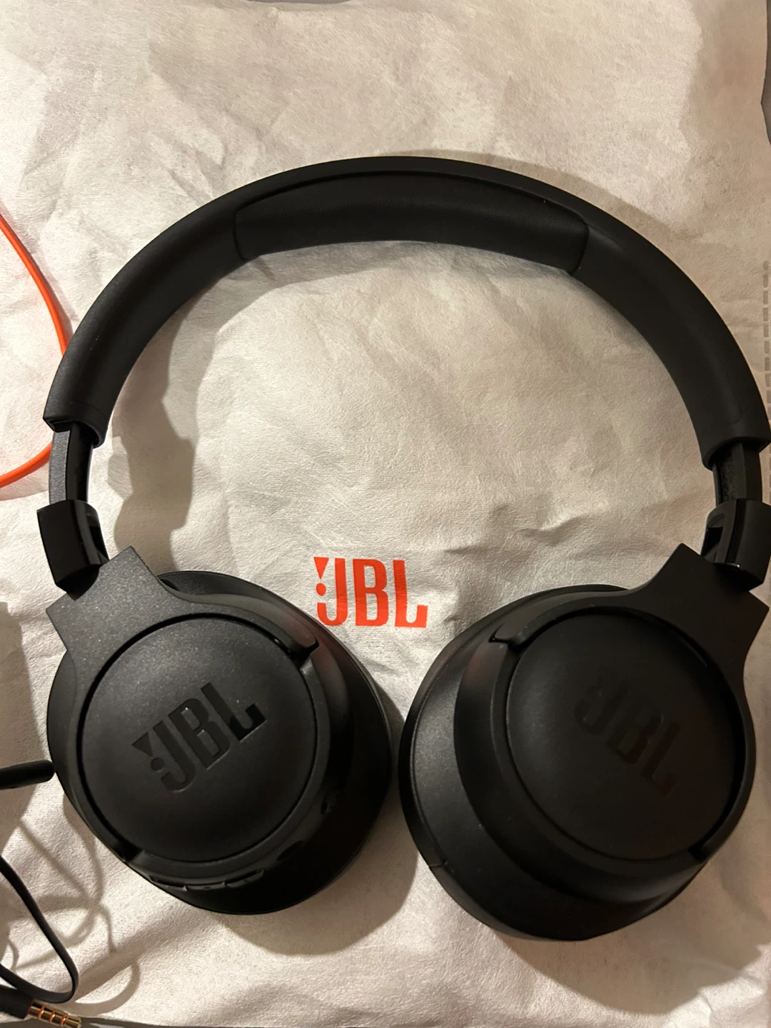 JBL Tune 720BT Headphones Great Condition