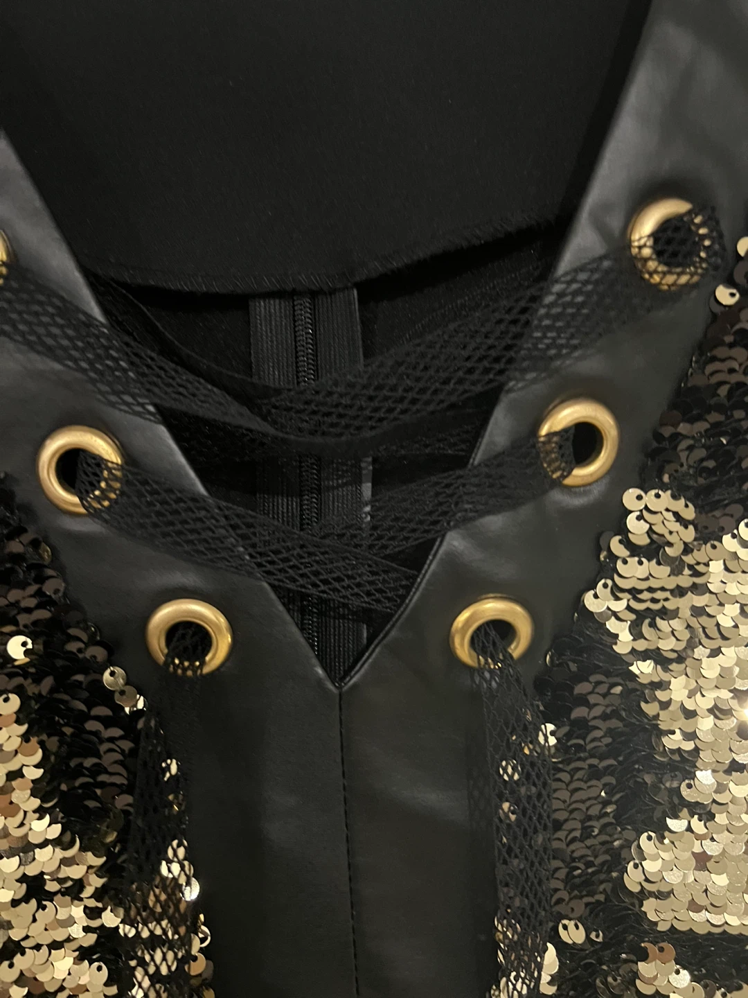 Lilu & Rose Black/Gold Sequin Jacket - photo 2
