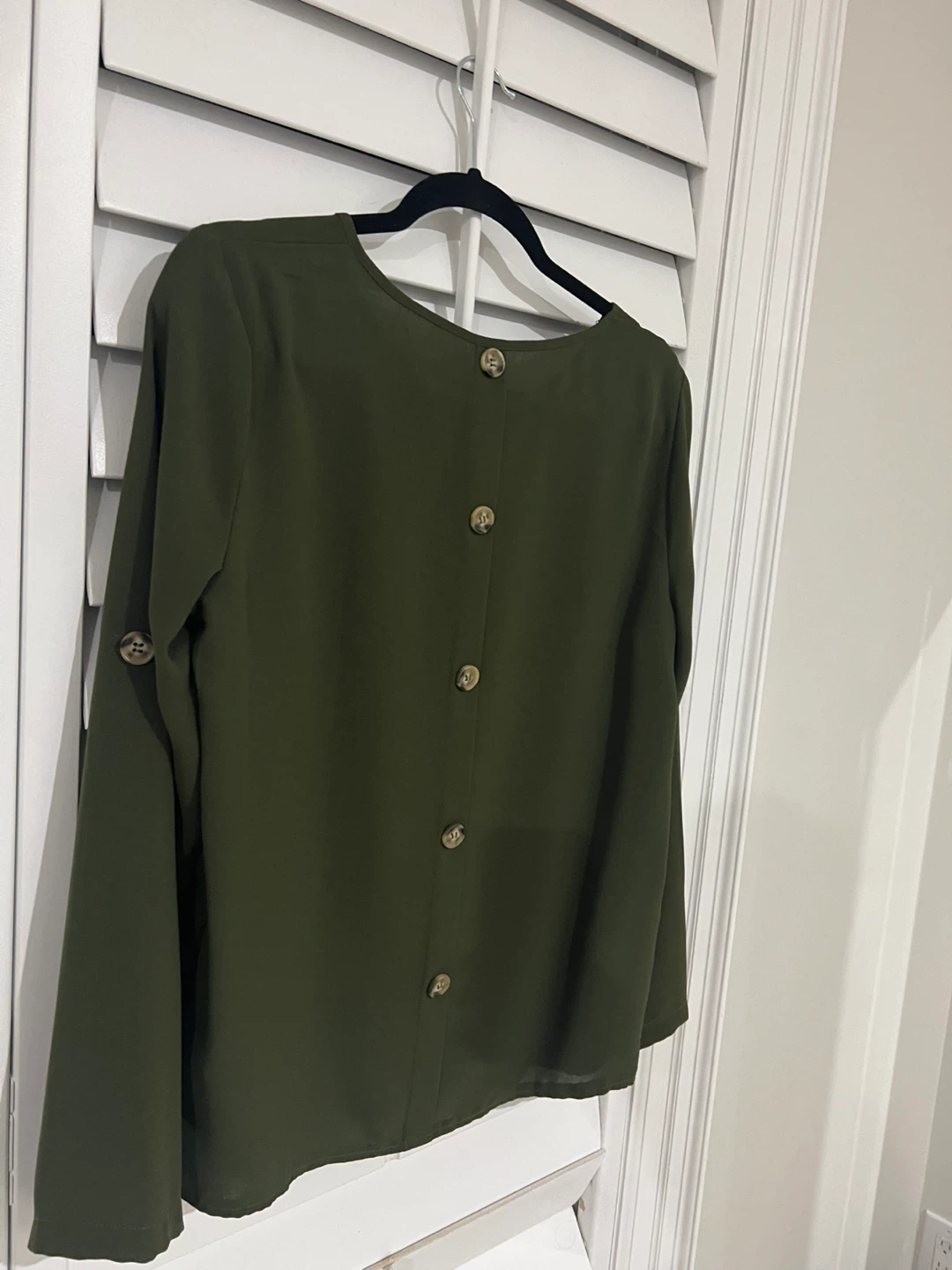 Olive Green Button-Back Blouse - photo 4