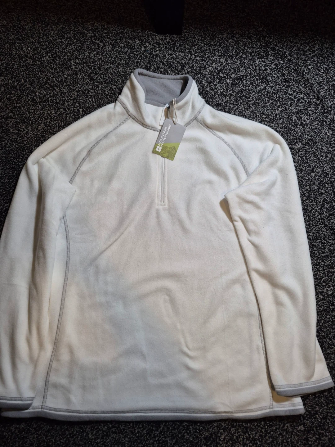 Brand new Montana women’s fleece